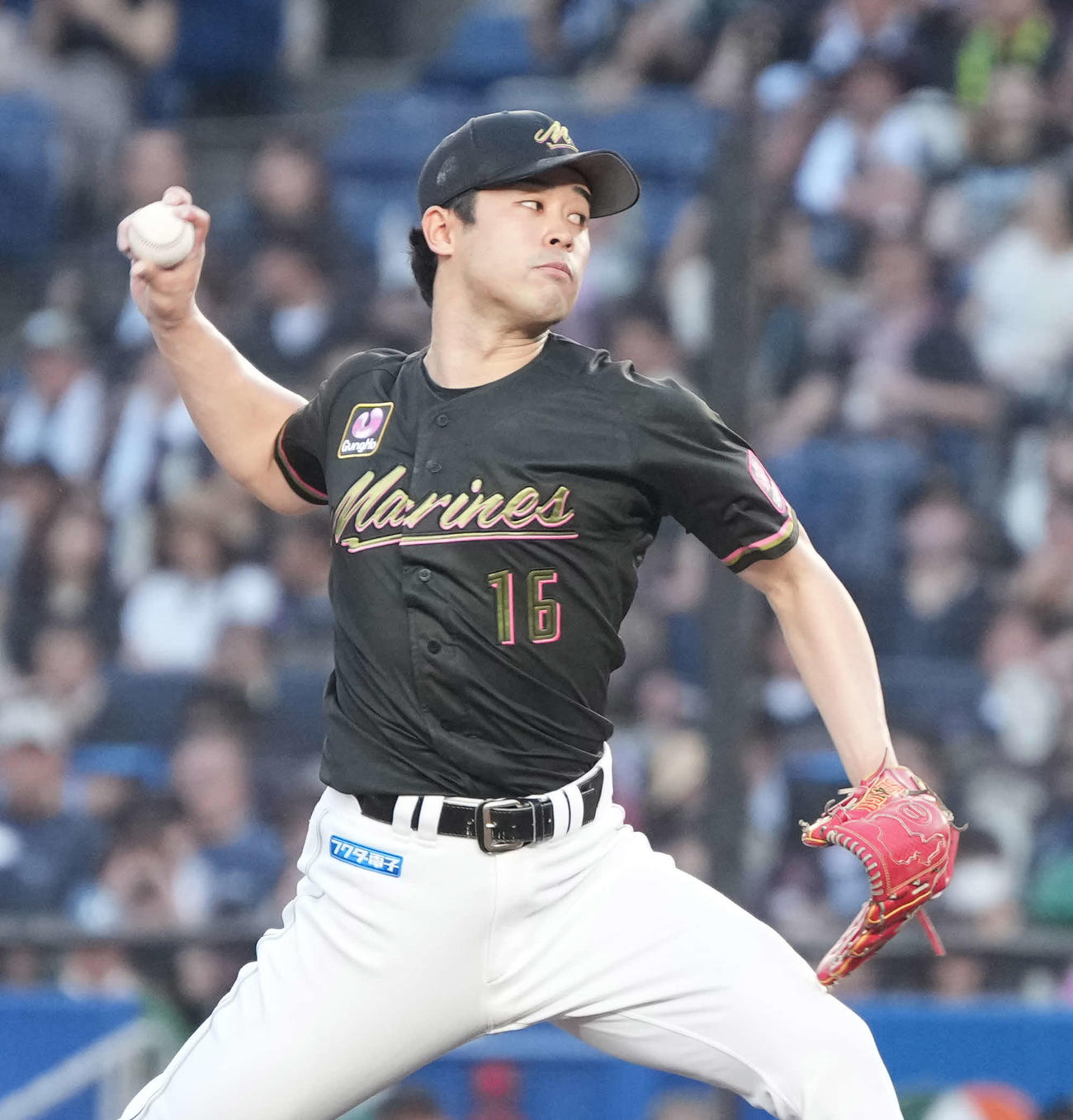 ロッテ対日本ハム　ロッテ先発の種市（撮影・小沢裕）