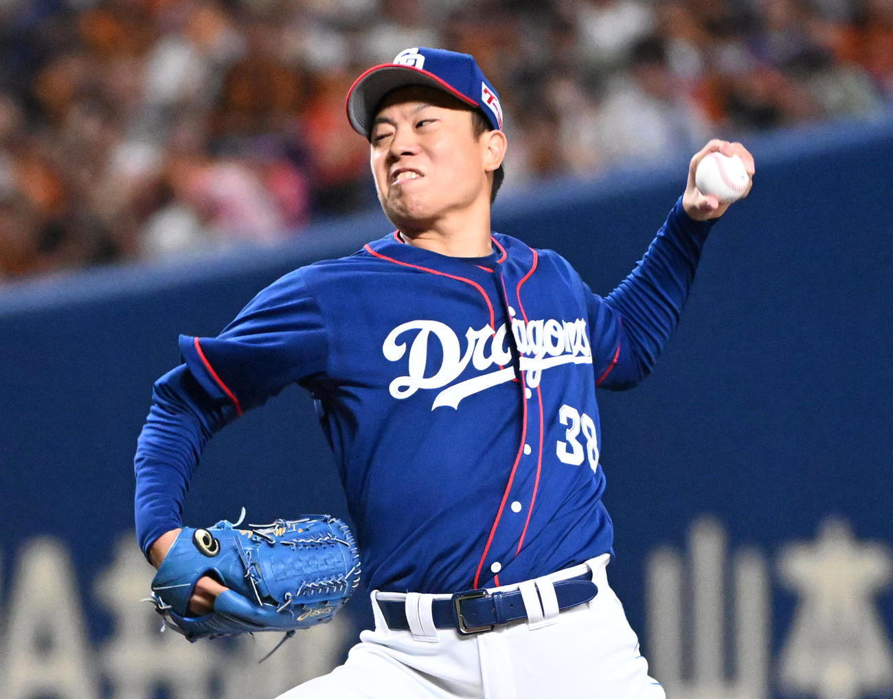 中日対巨人　中日先発の松葉（撮影・前岡正明）