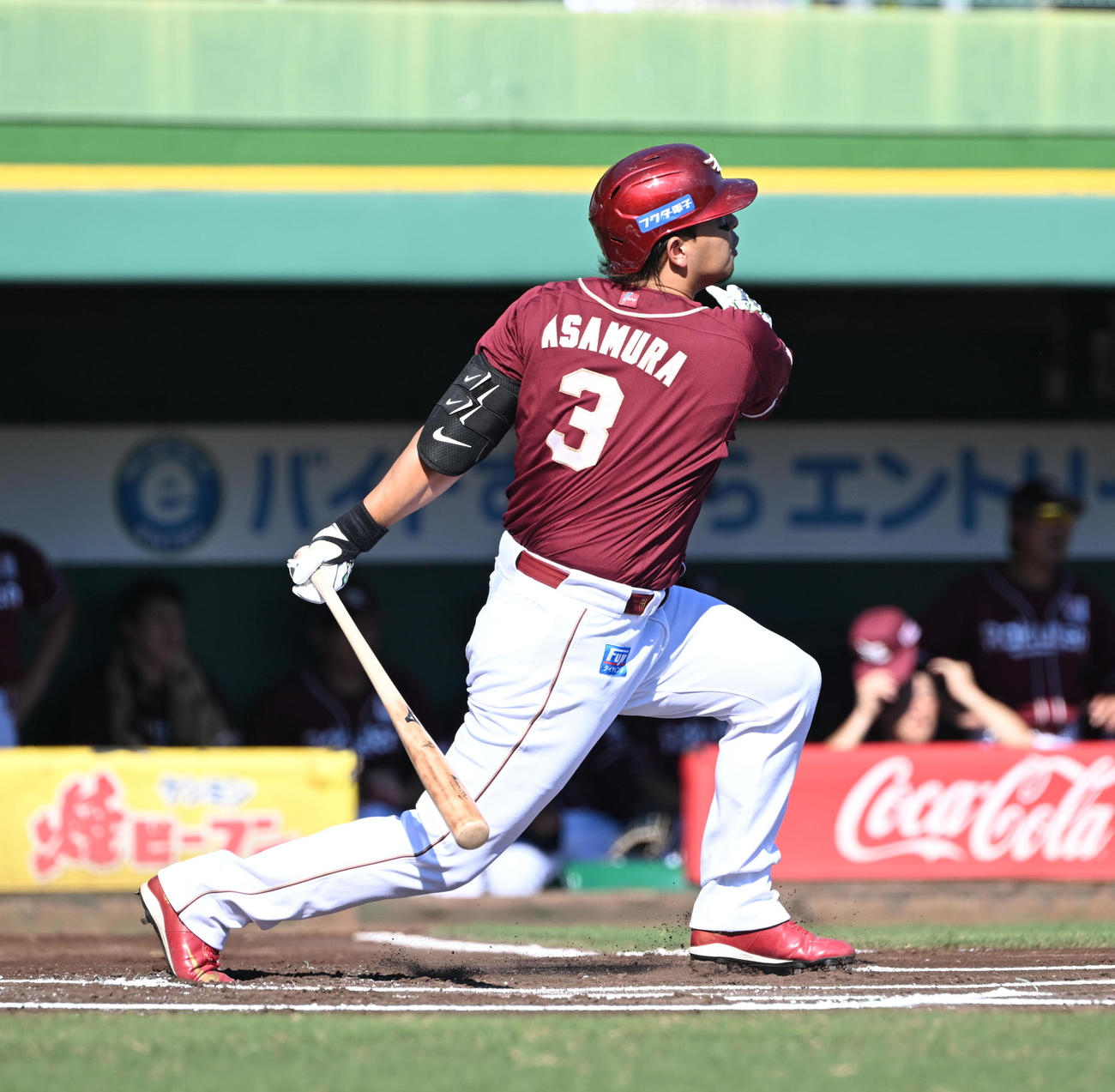 オリックス対楽天　1回表楽天1死一、二塁、左前適時打を放つ浅村（撮影・和賀正仁）