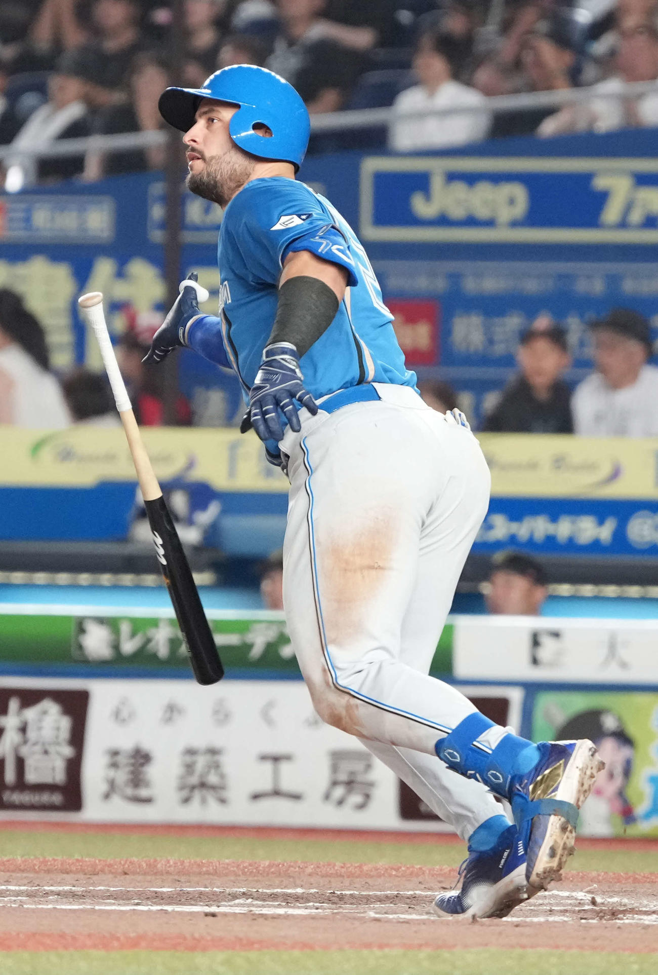 ロッテ対日本ハム　7回表日本ハム無死二、三塁、マルティネスは左適時打を放つ（撮影・小沢裕）