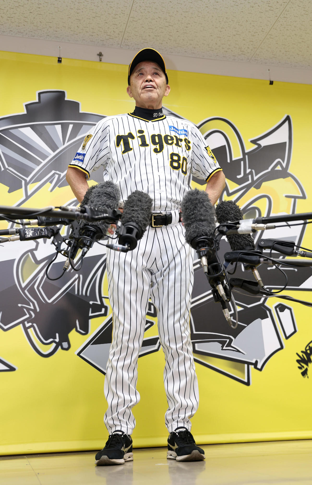 前半戦を総括する阪神岡田監督（撮影・前田充）