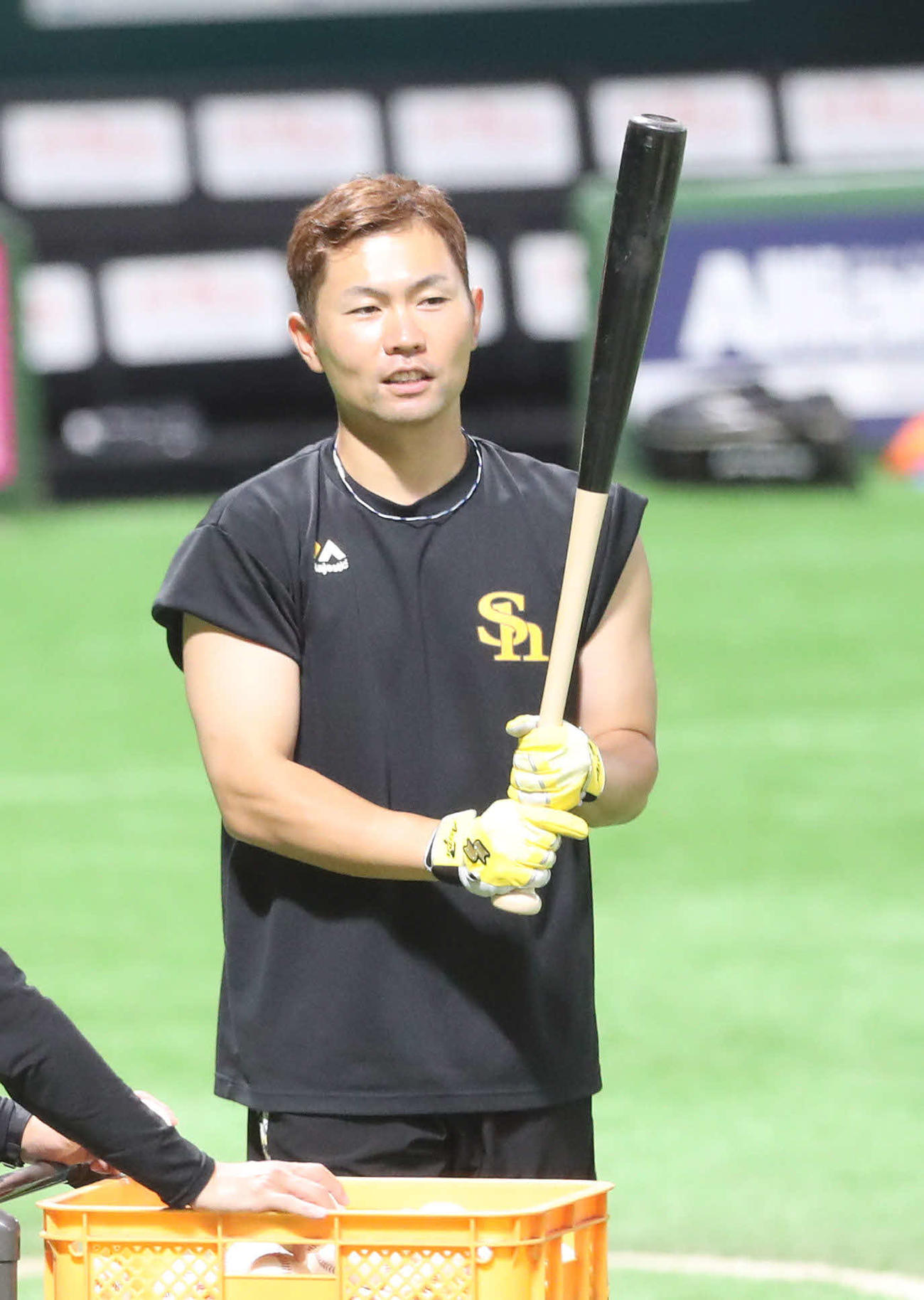 今季は代打の切り札として活躍する中村晃