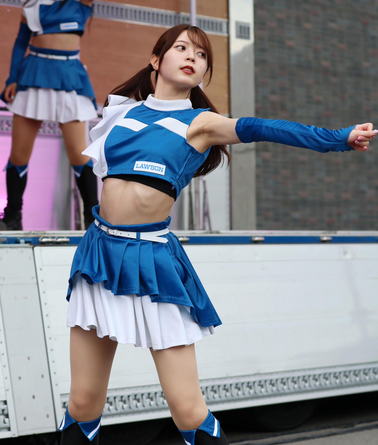全パ対全セ　チアリーダーステージではファイターズガールによるダンスで盛り上がった（撮影・加藤哉）