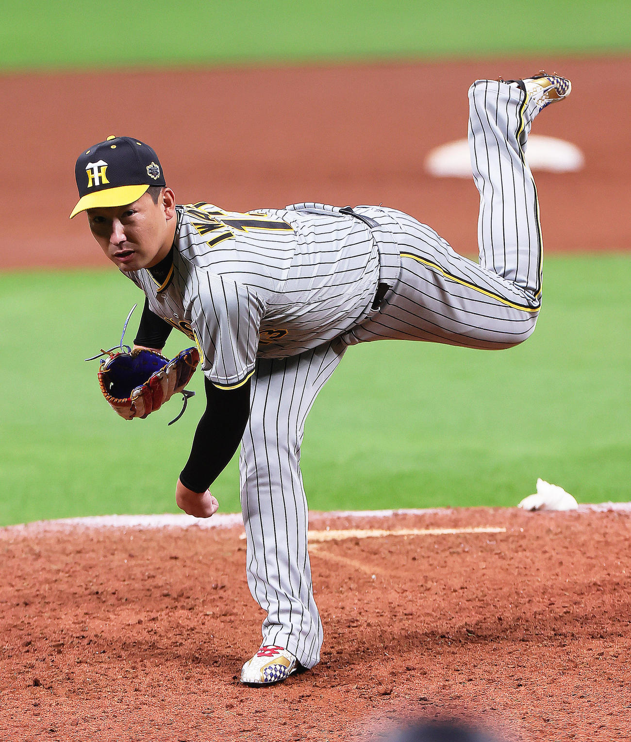 全パ対全セ　9回から登板した全セ岩崎（撮影・足立雅史）
