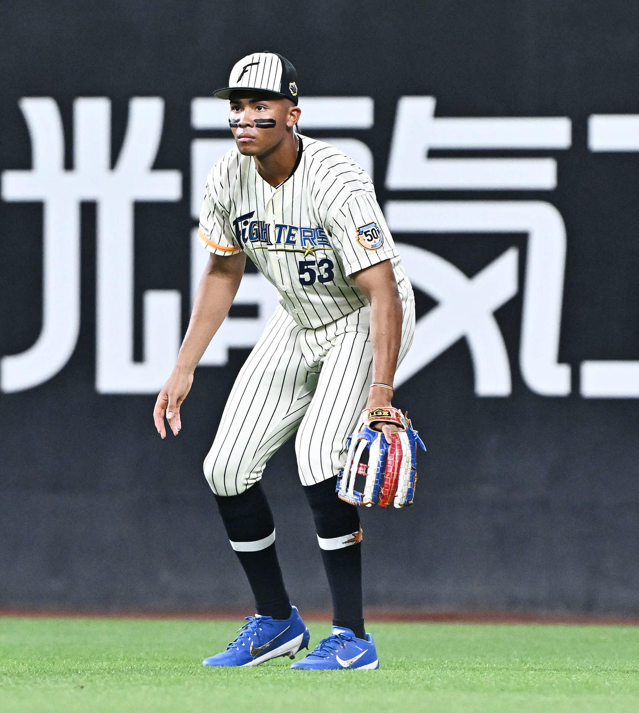 全パ対全セ　全パ右翼手の水谷（撮影・滝沢徹郎）