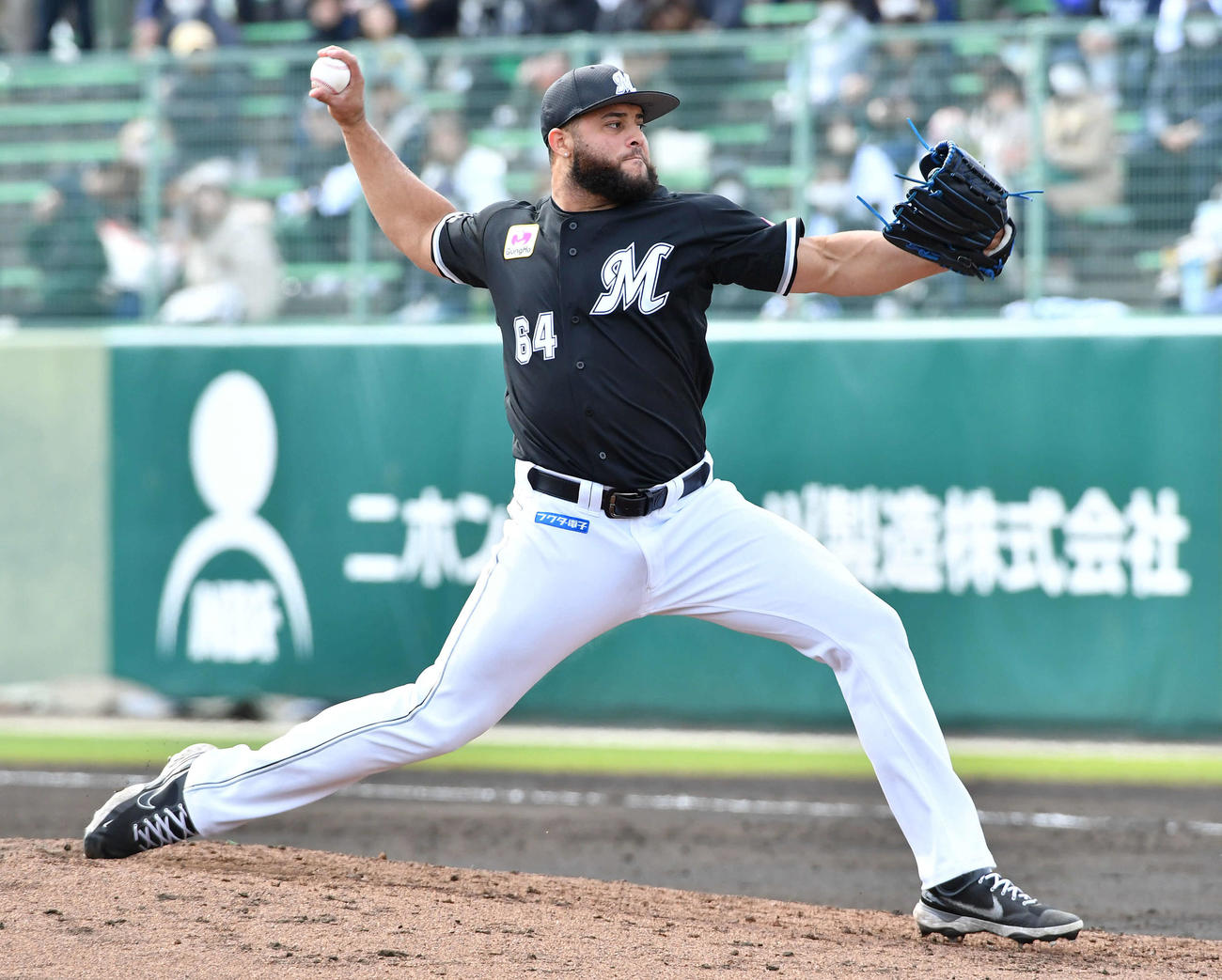 ジュニオール・フェルナンデス(2024年2月28日撮影)