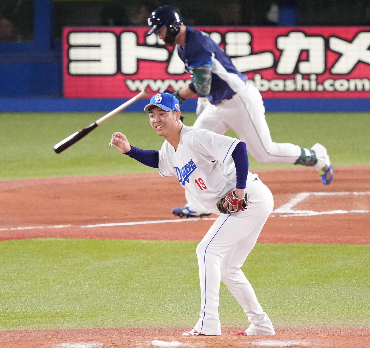 全セ対全パ　6回表全パ1死満塁、外崎に右前適時打を浴びる高橋宏（撮影・鈴木みどり）