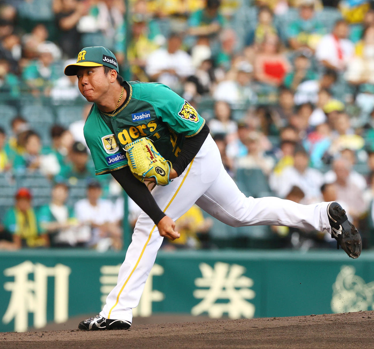 阪神対中日　阪神先発の村上（撮影・上山淳一）