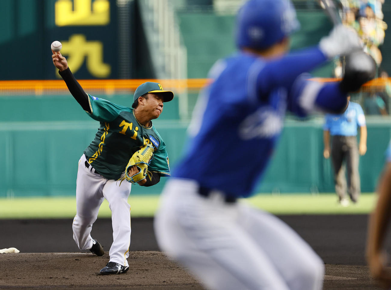 阪神対中日　阪神先発の村上（撮影・藤尾明華）
