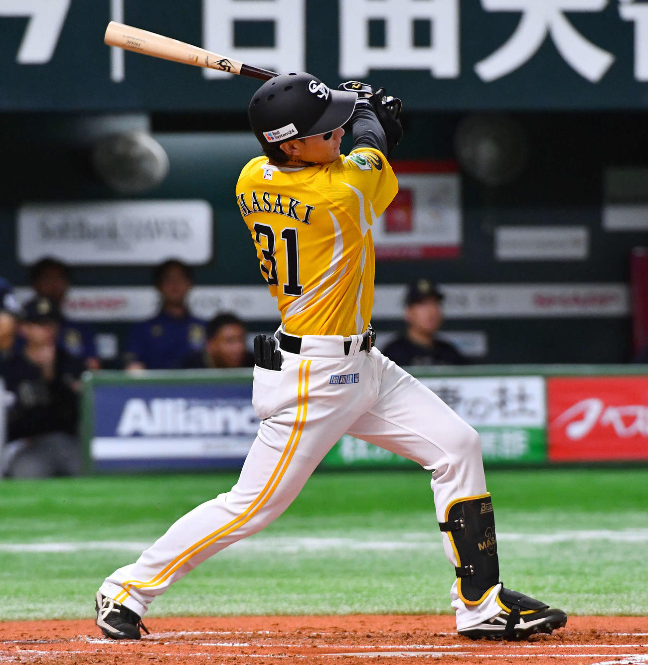 ソフトバンク対オリックス　1回裏ソフトバンク2死二塁、正木は中越え2点本塁打を放つ（撮影・岩下翔太）