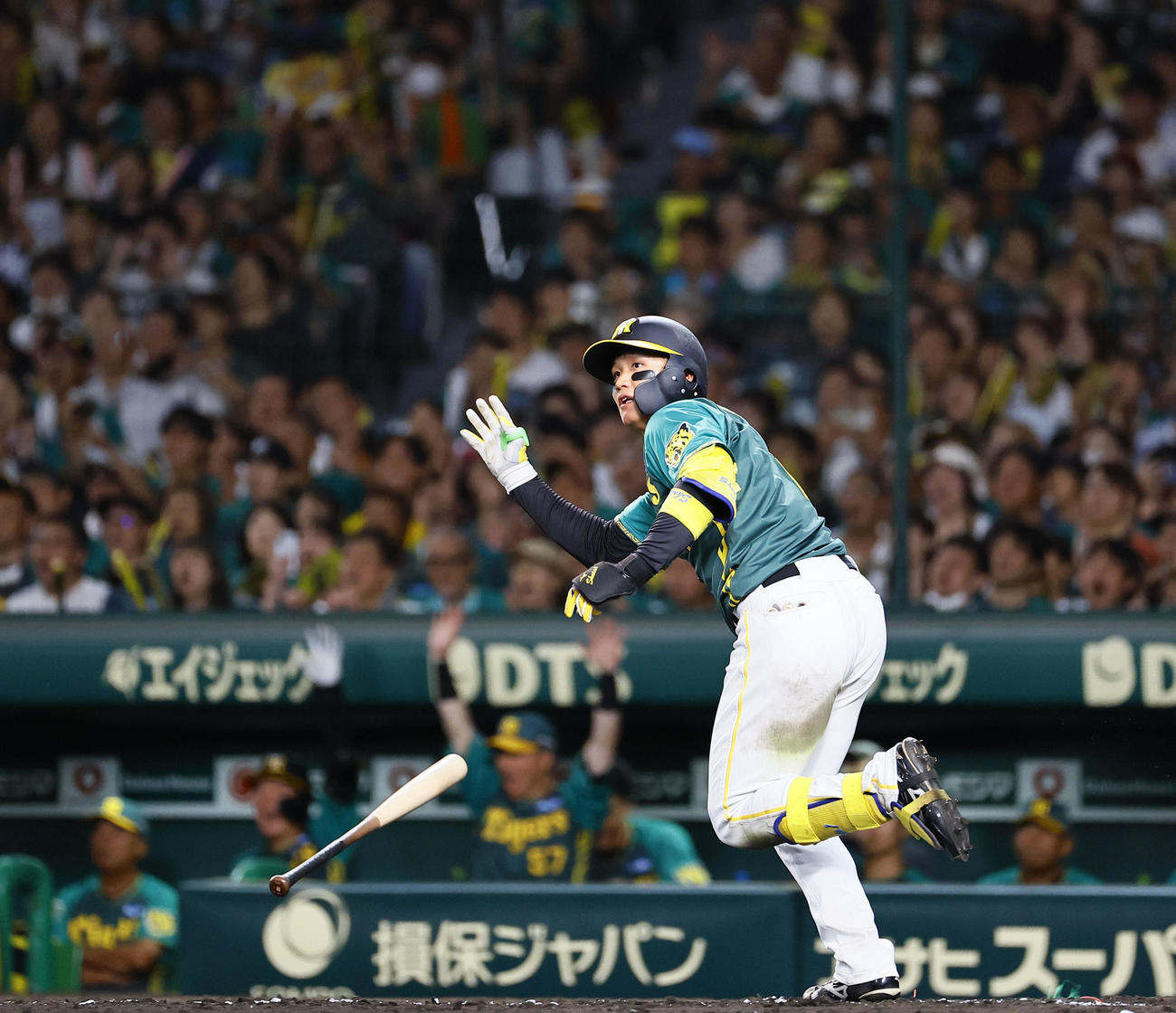 阪神対中日　7回裏阪神阪神2死一、二塁、森下は左越えに3点本塁打を放つ（撮影・藤尾明華）