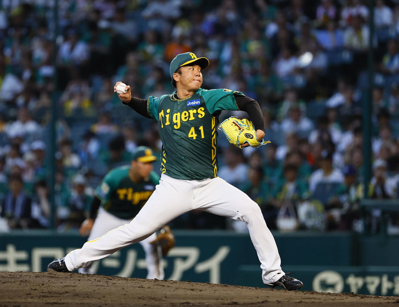 阪神対中日　6回失点の阪神村上（撮影・藤尾明華）