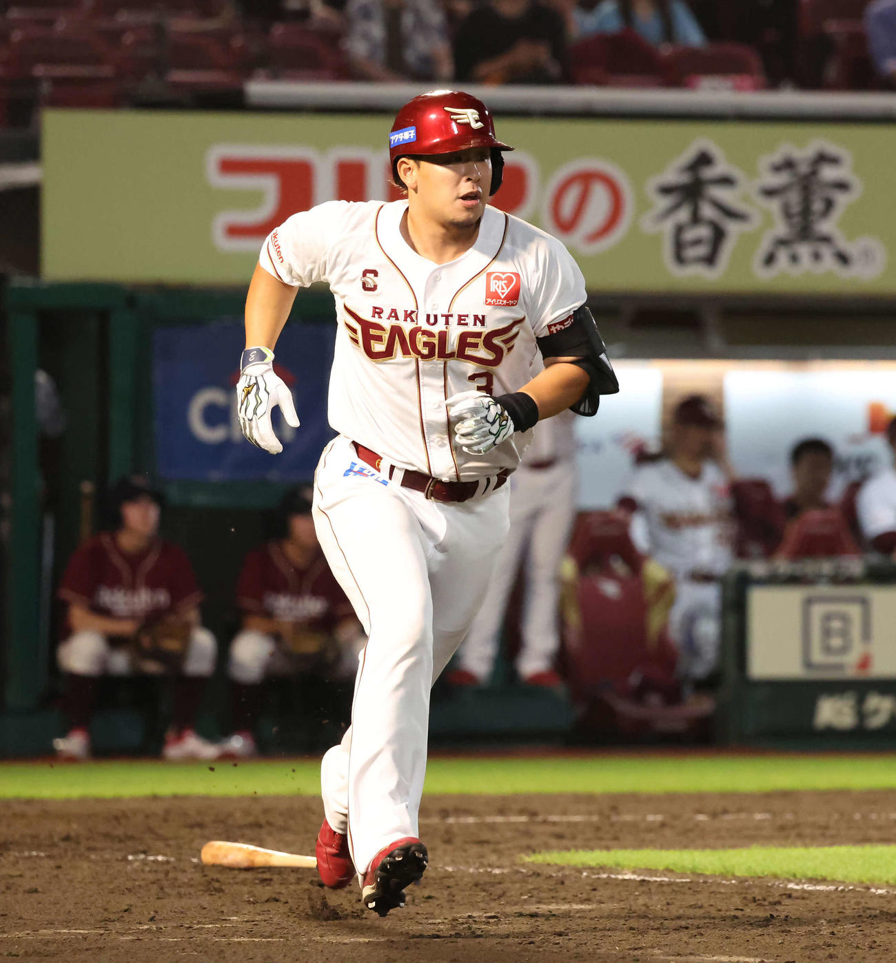 楽天対ロッテ　4回裏楽天2死、浅村は右前安打を放つ（撮影・丹羽敏通）