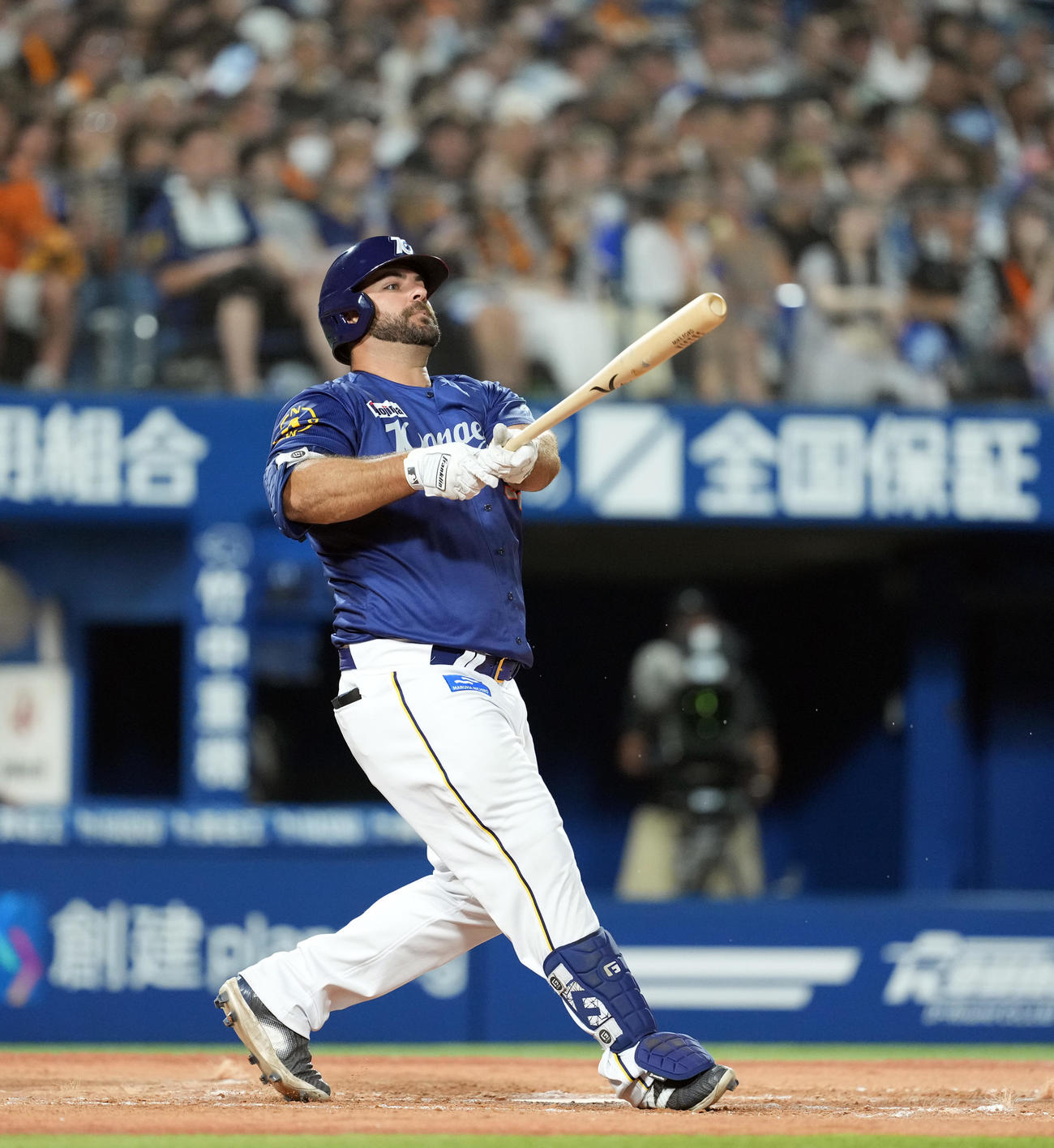 DeNA対巨人　5回裏DeNA無死、右越えにソロ本塁打を放つフォード（撮影・たえ見朱実）