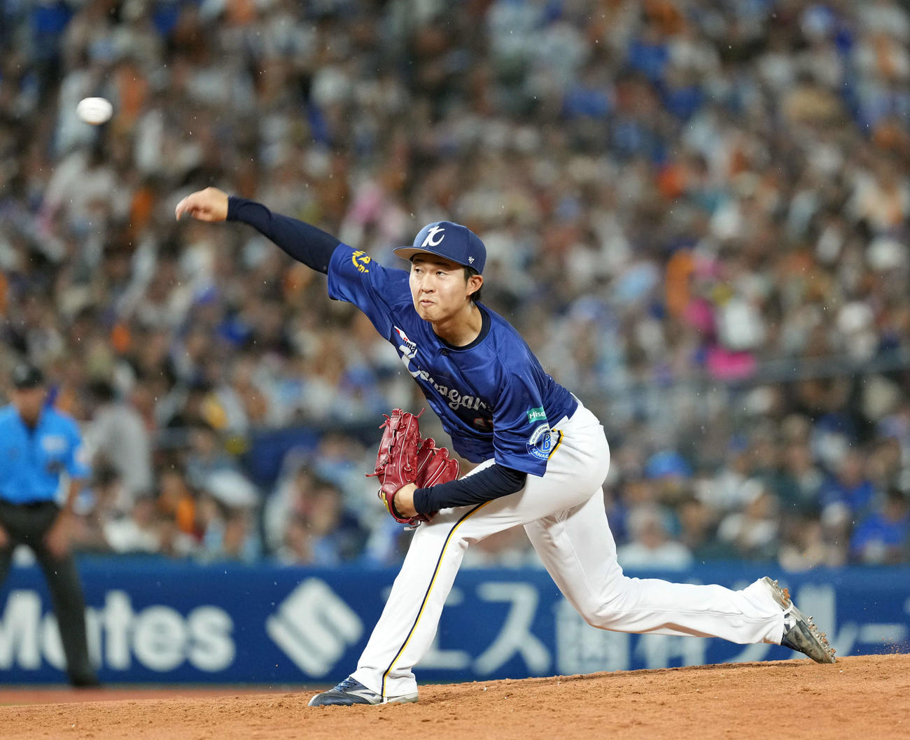 DeNA対巨人　8回からマウンドに上がったDeNA京山（撮影・たえ見朱実）