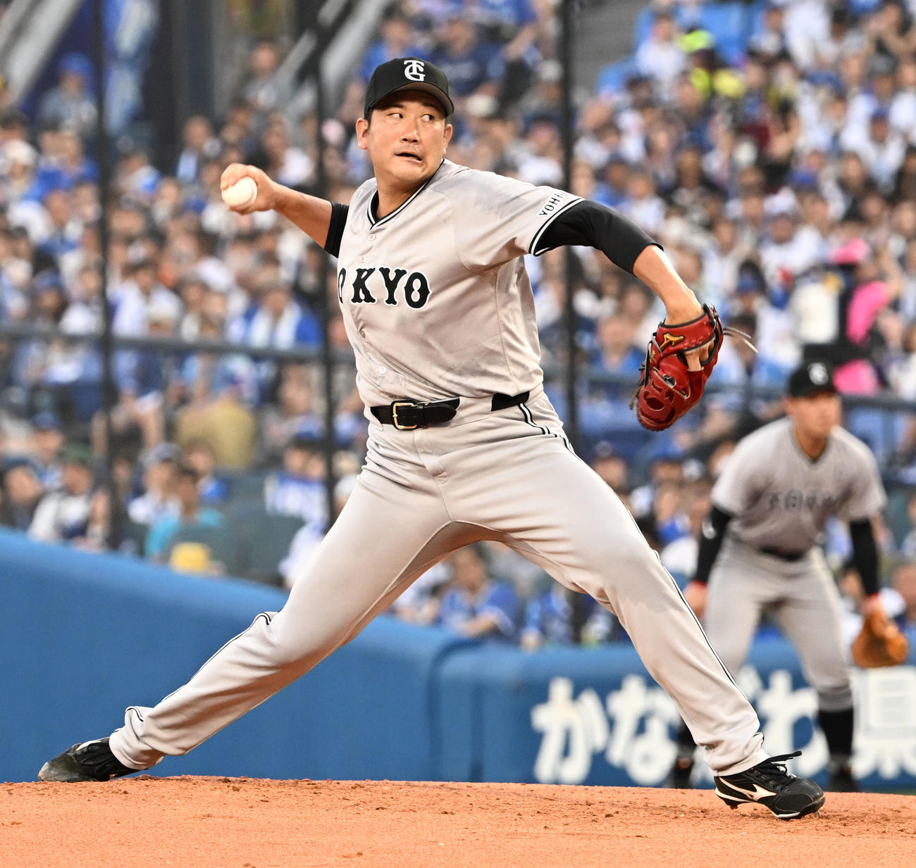 DeNA対巨人DeNA戦に先発した巨人菅野（撮影・千葉一成）