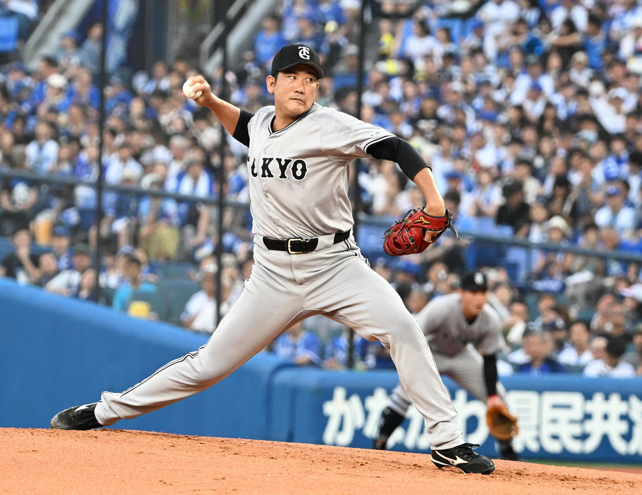 DeNA対巨人DeNA戦に先発した巨人菅野（撮影・千葉一成）