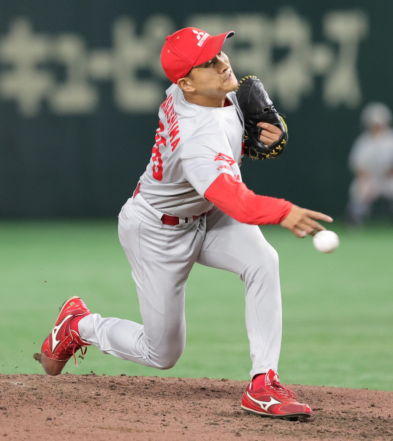 東京ガス対三菱重工East　力投する三菱重工East・長島（撮影・野上伸悟）