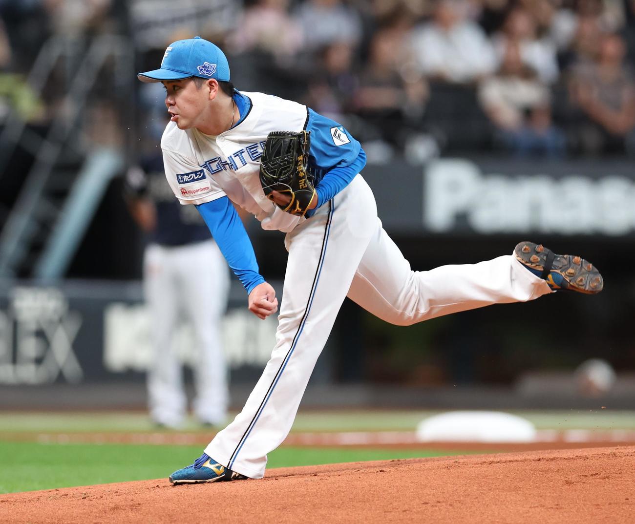 日本ハム対オリックス　日本ハム先発の金村（撮影・黒川智章）