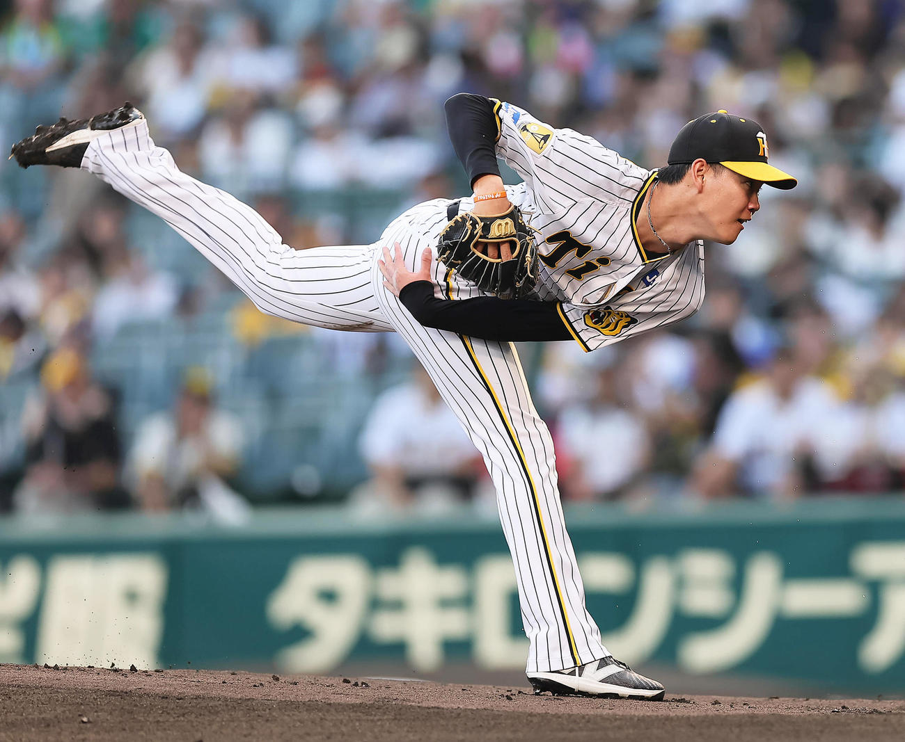 阪神隊巨人　阪神先発の及川（撮影・足立雅史）