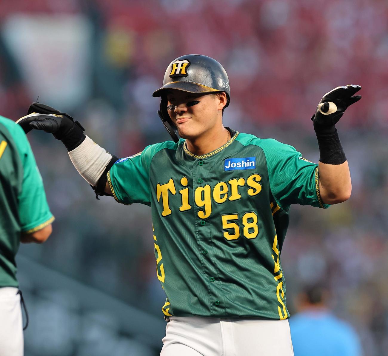 阪神前川右京のポーズ（2024年7月21日撮影）