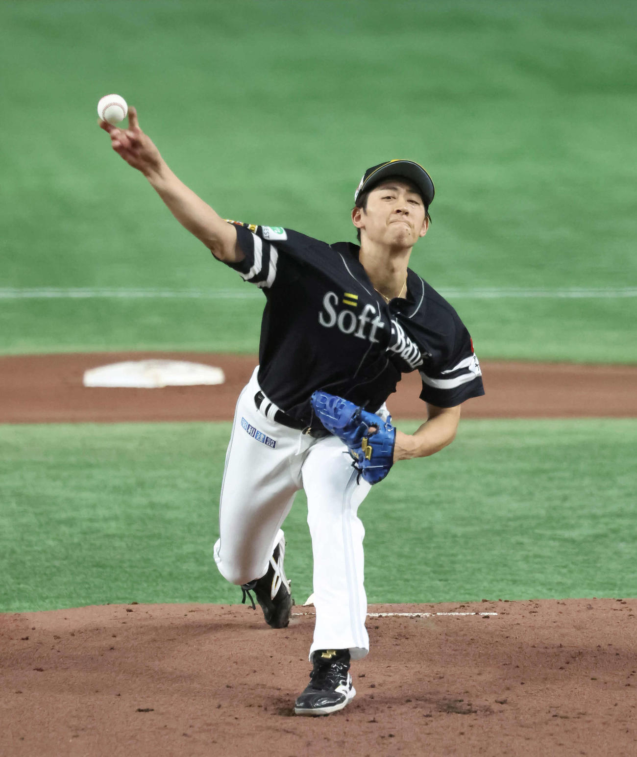 楽天対ソフトバンク　力投するソフトバンク先発大山（撮影・丹羽敏通）