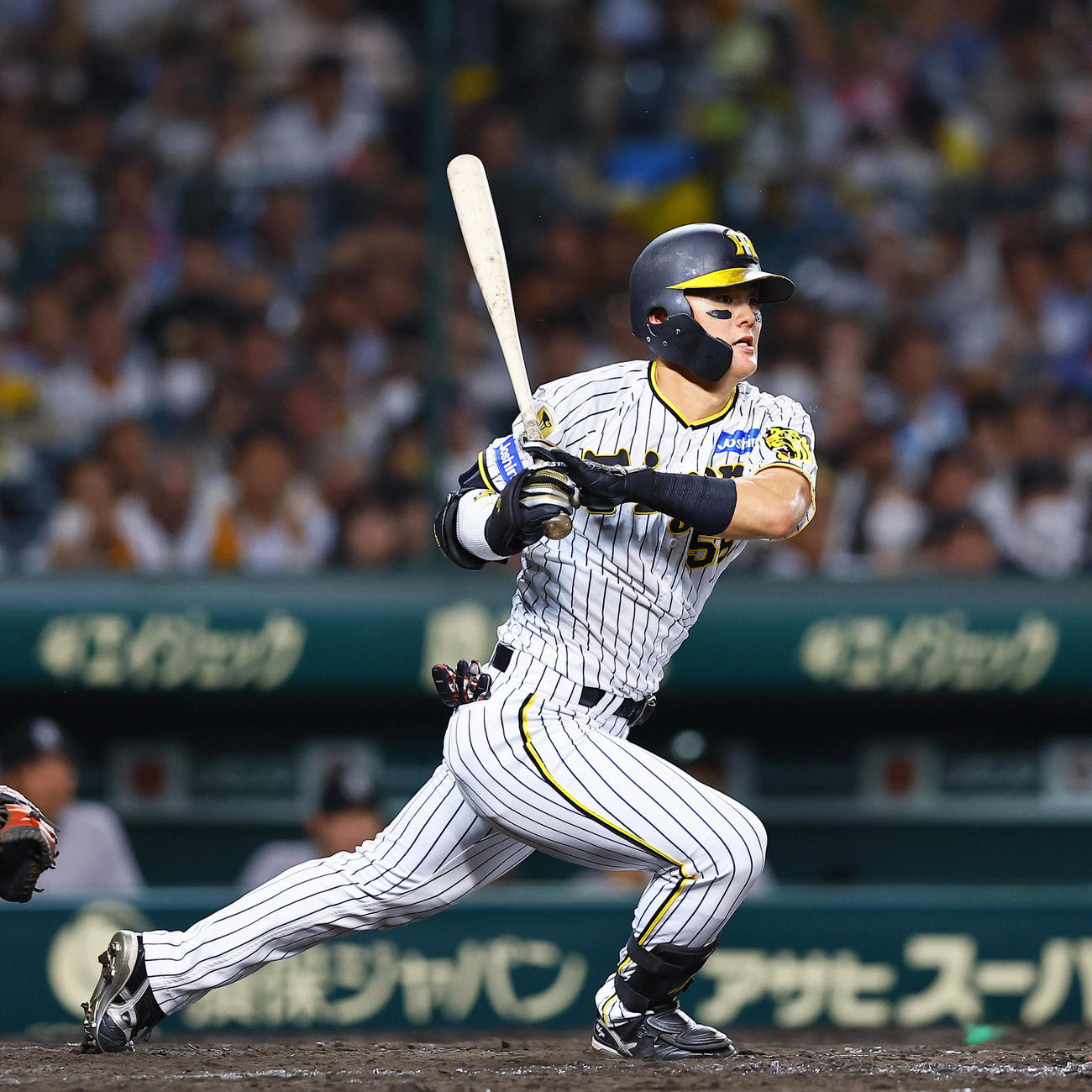 阪神対巨人　5回裏阪神2死一、二塁、前川は右前適時打を放つ（撮影・藤尾明華）