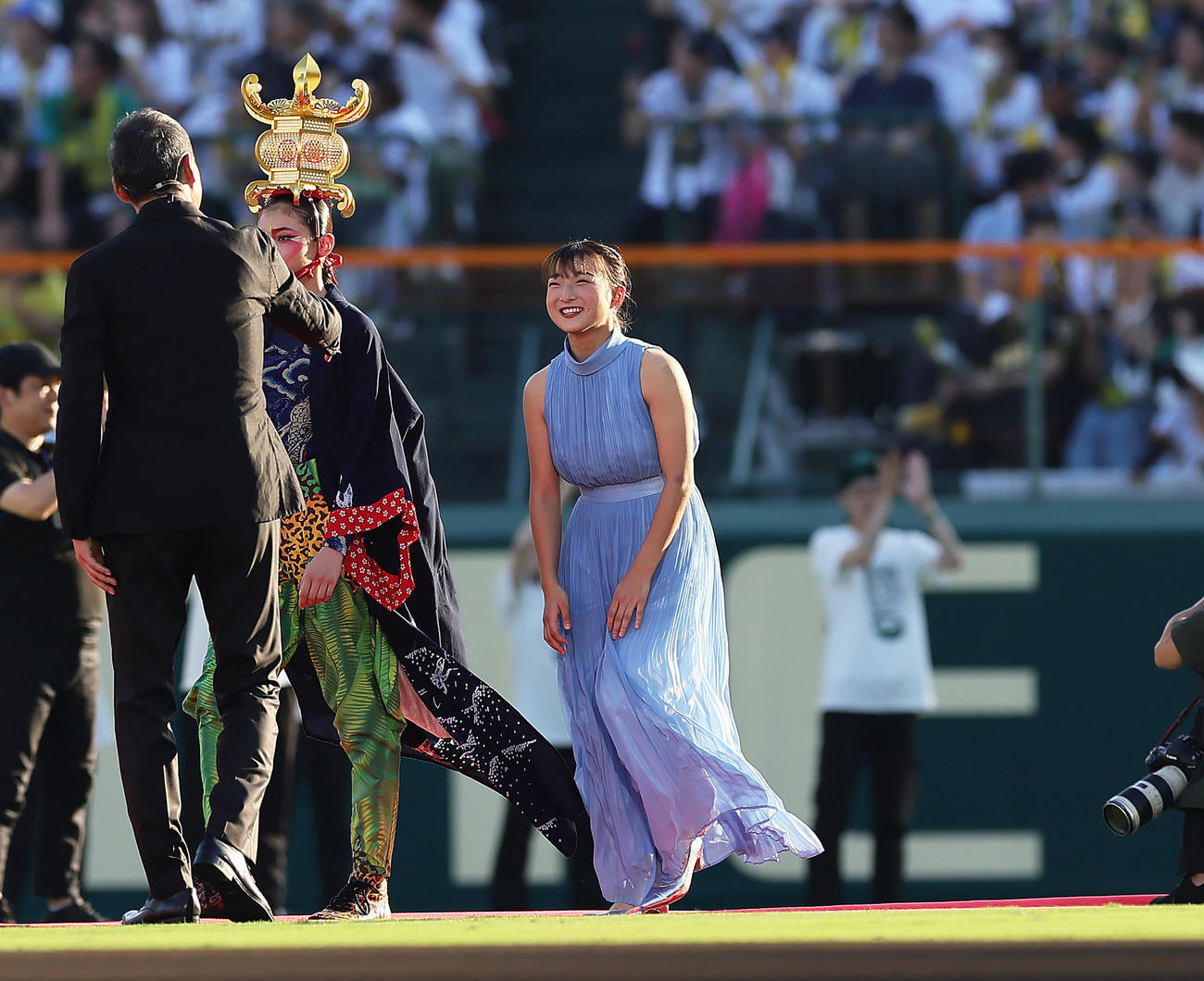 甲子園開場100周年記念式典に出席した坂本花織（撮影・足立雅史）