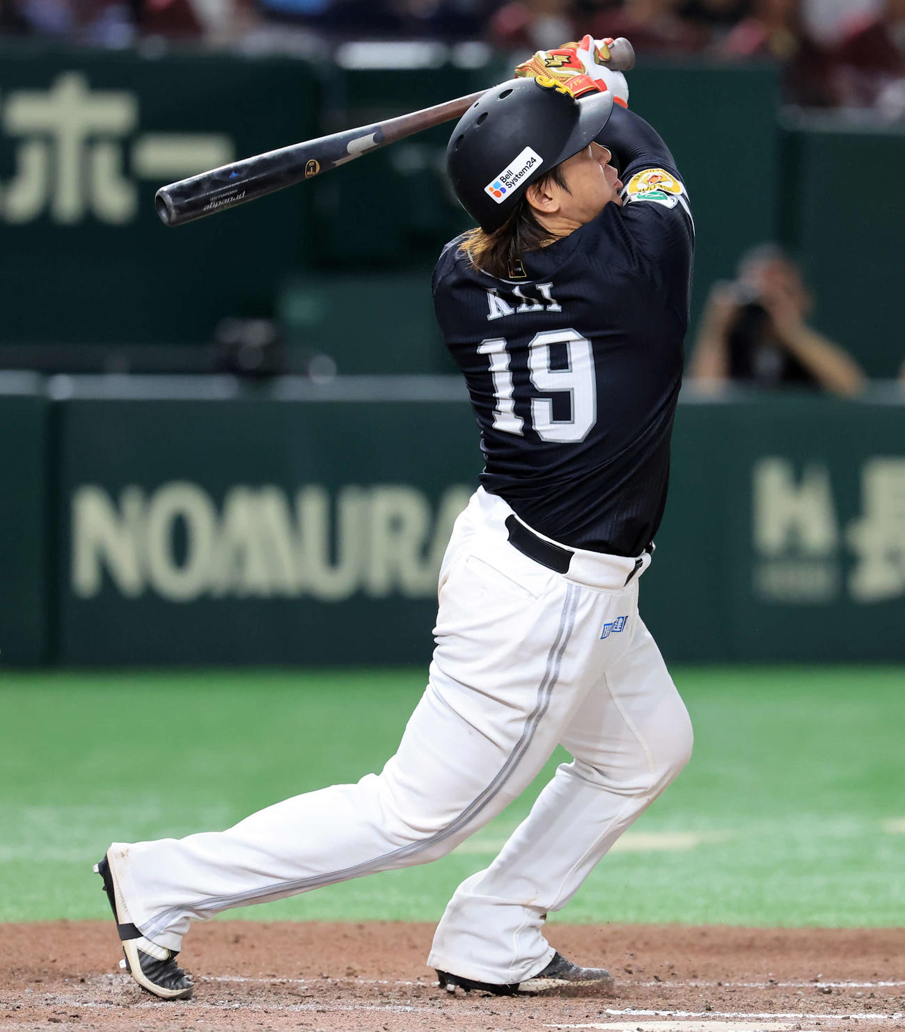 楽天対ソフトバンク　6回表ソフトバンク1死一、二塁、甲斐は右越え3点本塁打を放つ（撮影・浅見桂子）