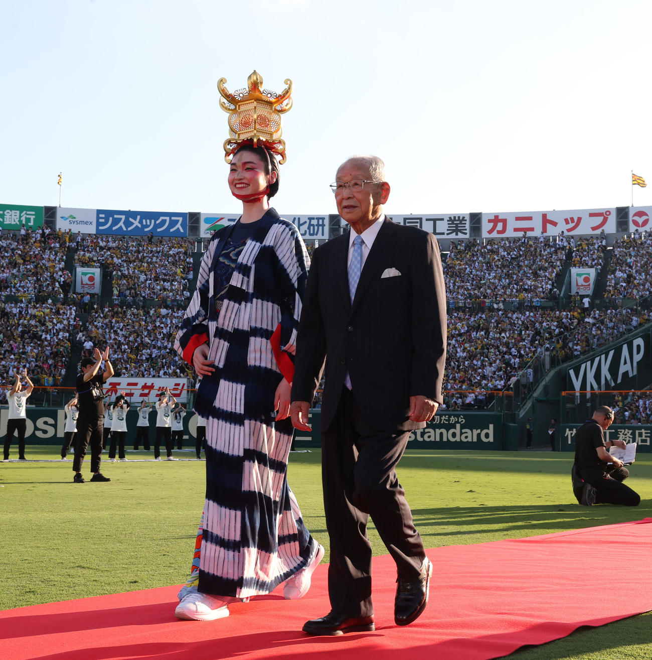 阪神対巨人　100周年セレモニーに出席した阪神OBの吉田義男氏