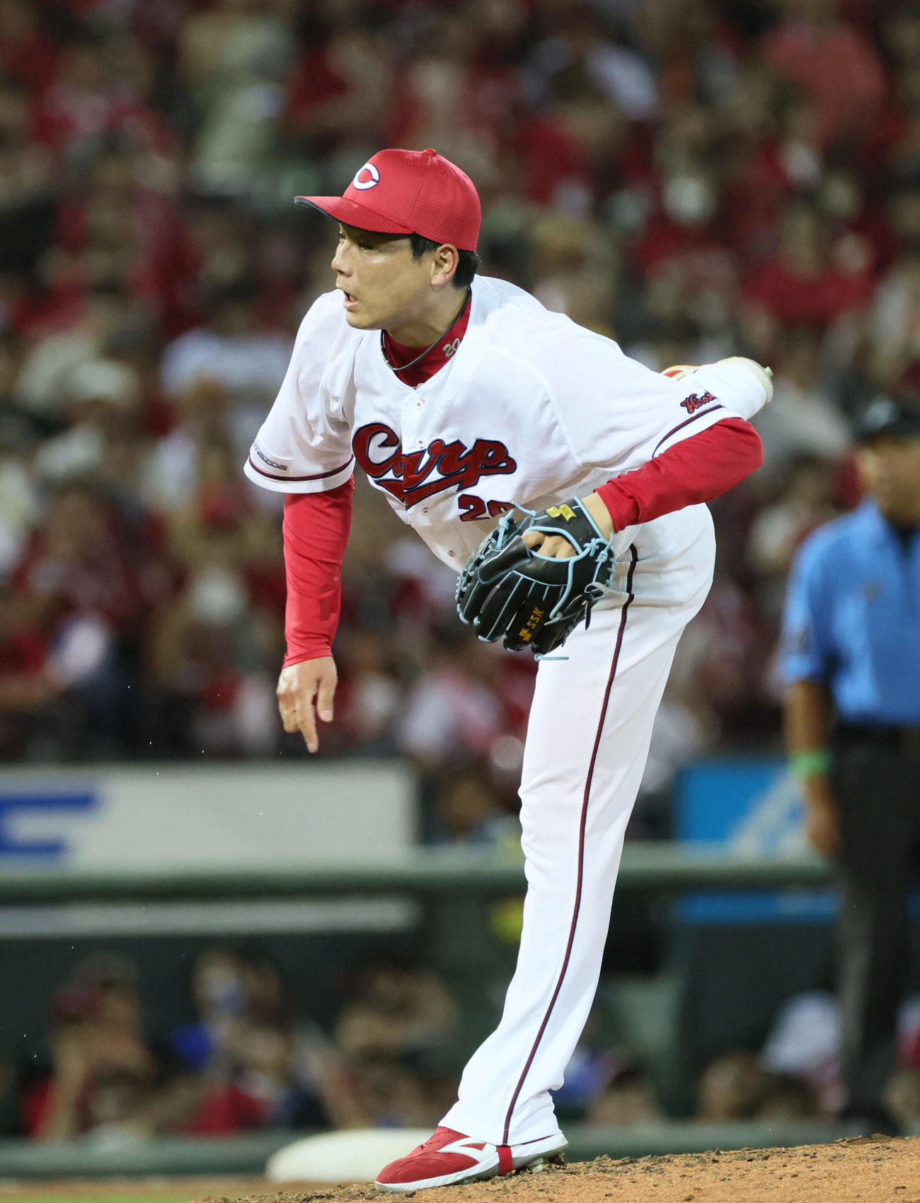 広島対DeNA 9回表DeNA、広島抑えの栗林（撮影・加藤孝規）