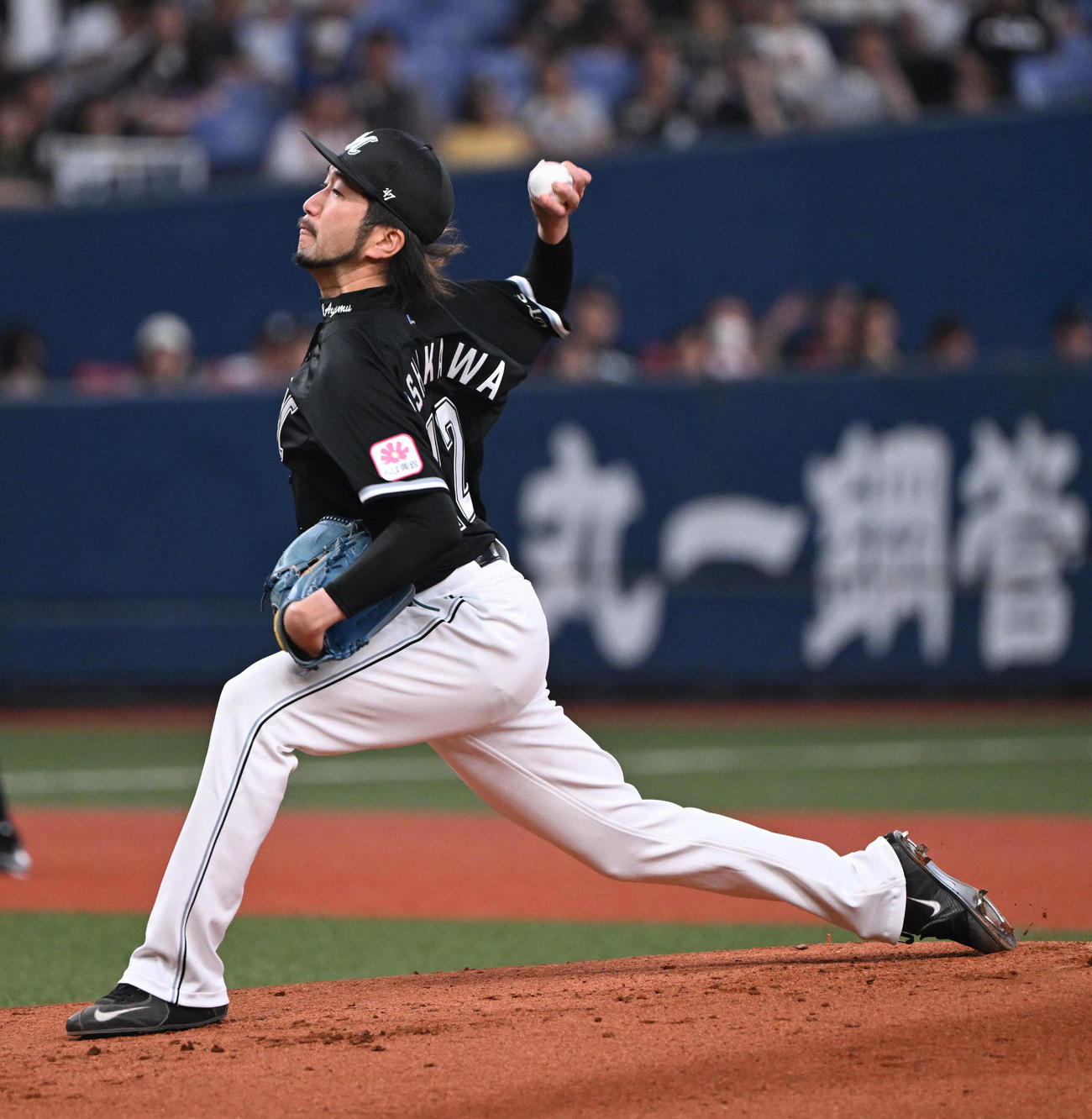 オリックス対ロッテ　先発するロッテ石川歩（撮影・和賀正仁）
