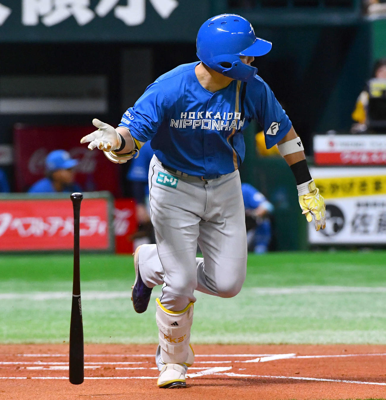 ソフトバンク対日本ハム　1回表日本ハム無死一、二塁、清宮は先制の左前適時打を放つ（撮影・岩下翔太）