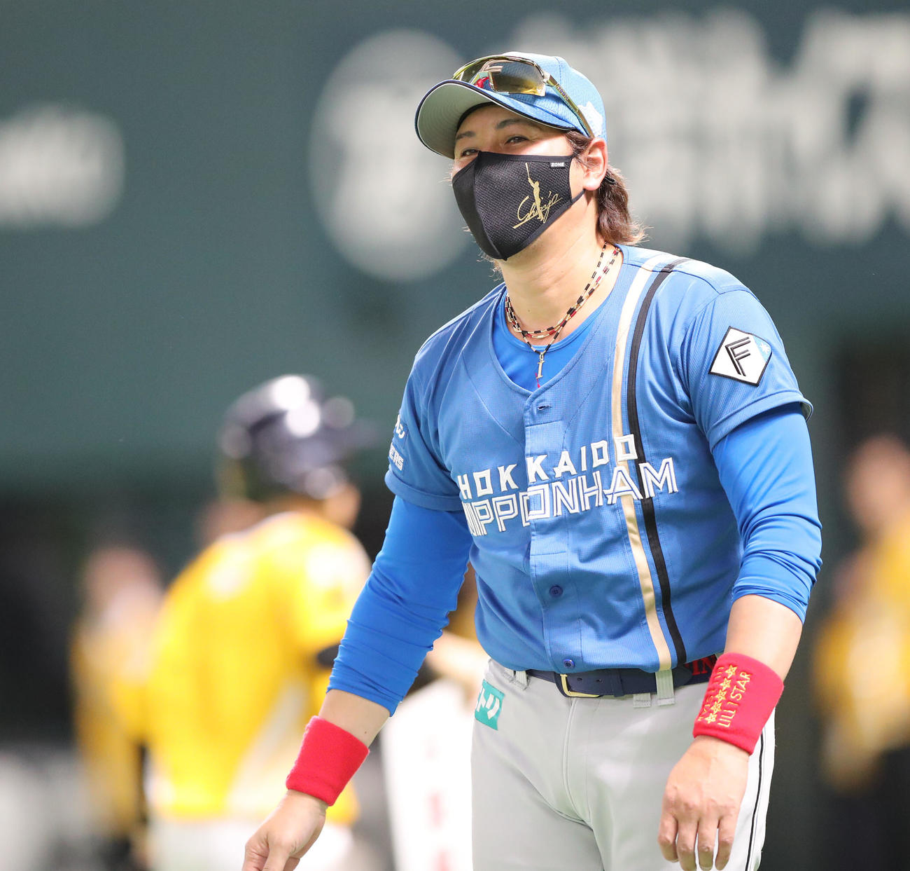 ソフトバンク対日本ハム　ソフトバンクに勝利し笑顔の新庄監督（撮影・鬼束羽瑠菜）