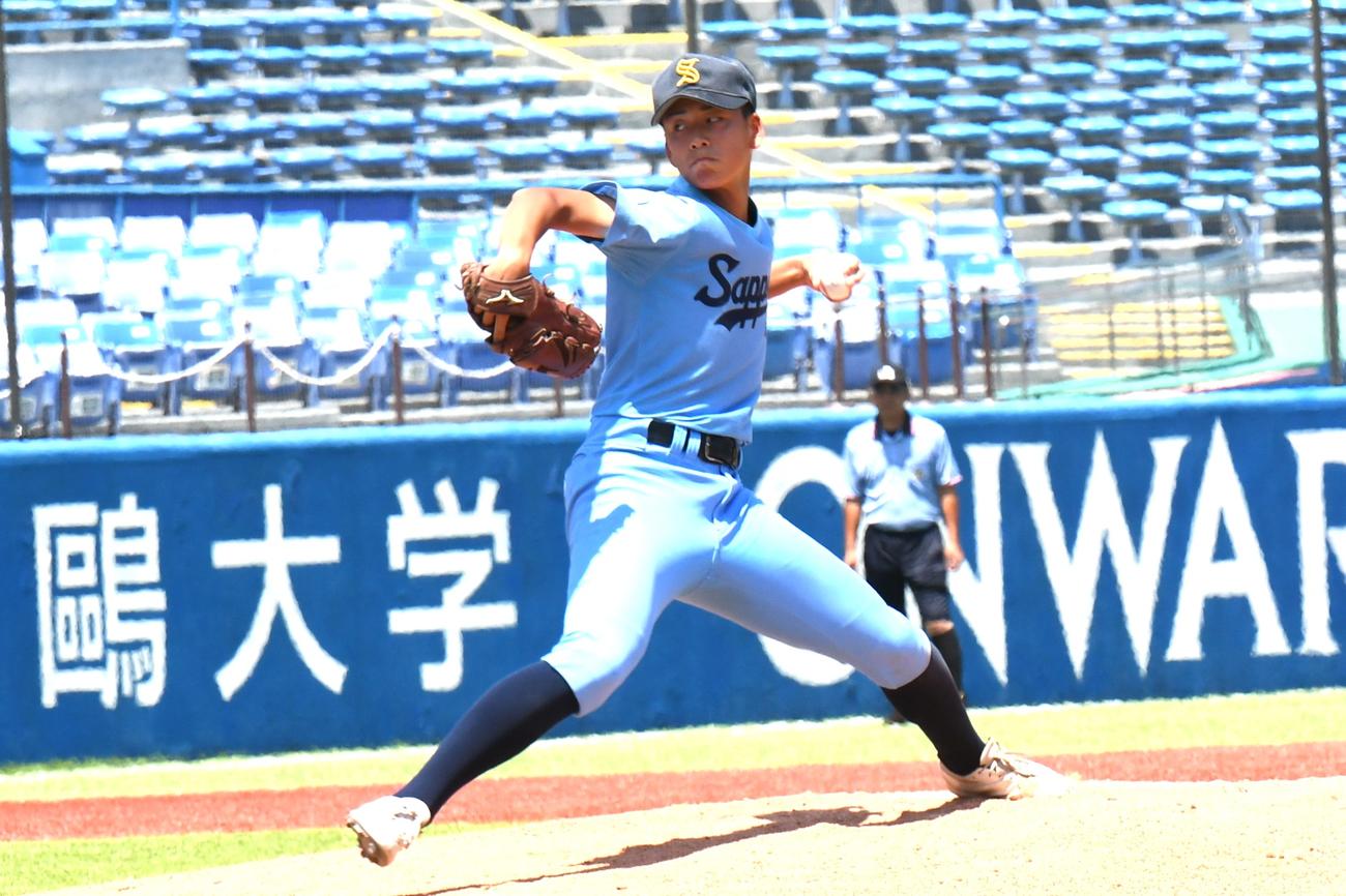 札幌新琴似の渡部は今大会屈指の左腕らしく快投した（撮影・久我悟）　