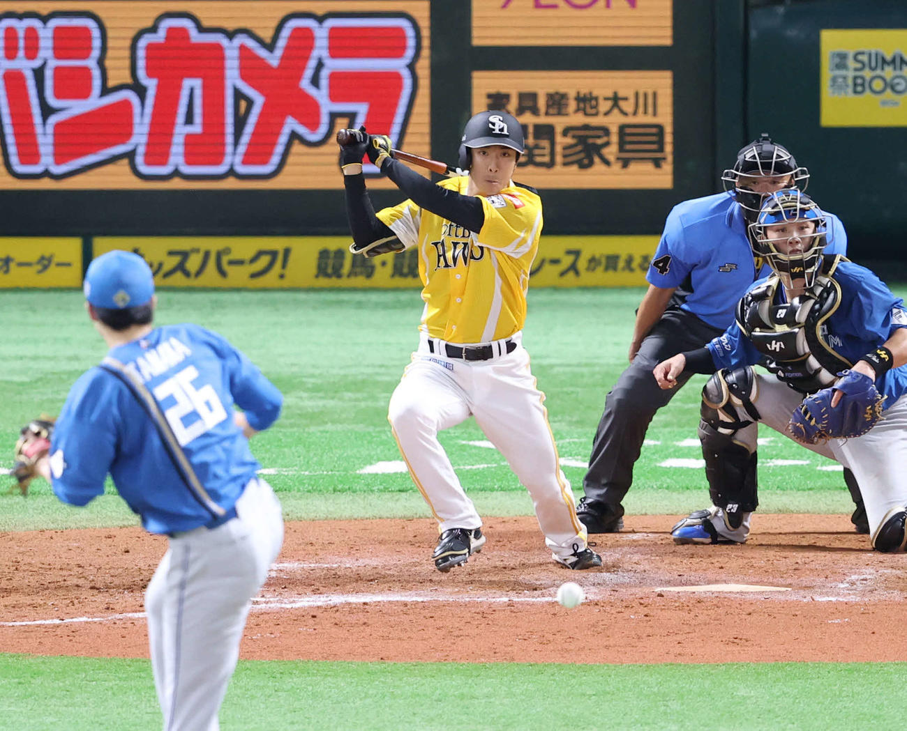 ソフトバンク対日本ハム　9回裏ソフトバンク1死二、三塁、柳町は中前サヨナラ適時打を放つ（撮影・梅根麻紀）
