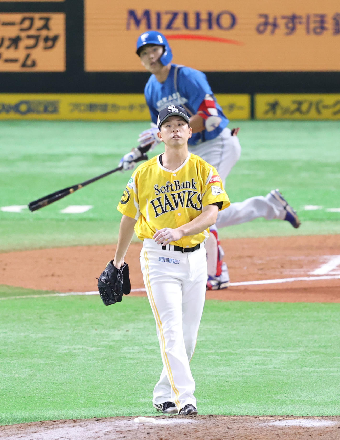 ソフトバンク対日本ハム　7回表日本ハム2死一塁、野村に逆転となる中越え2点本塁打を浴びた大関（撮影・梅根麻紀）