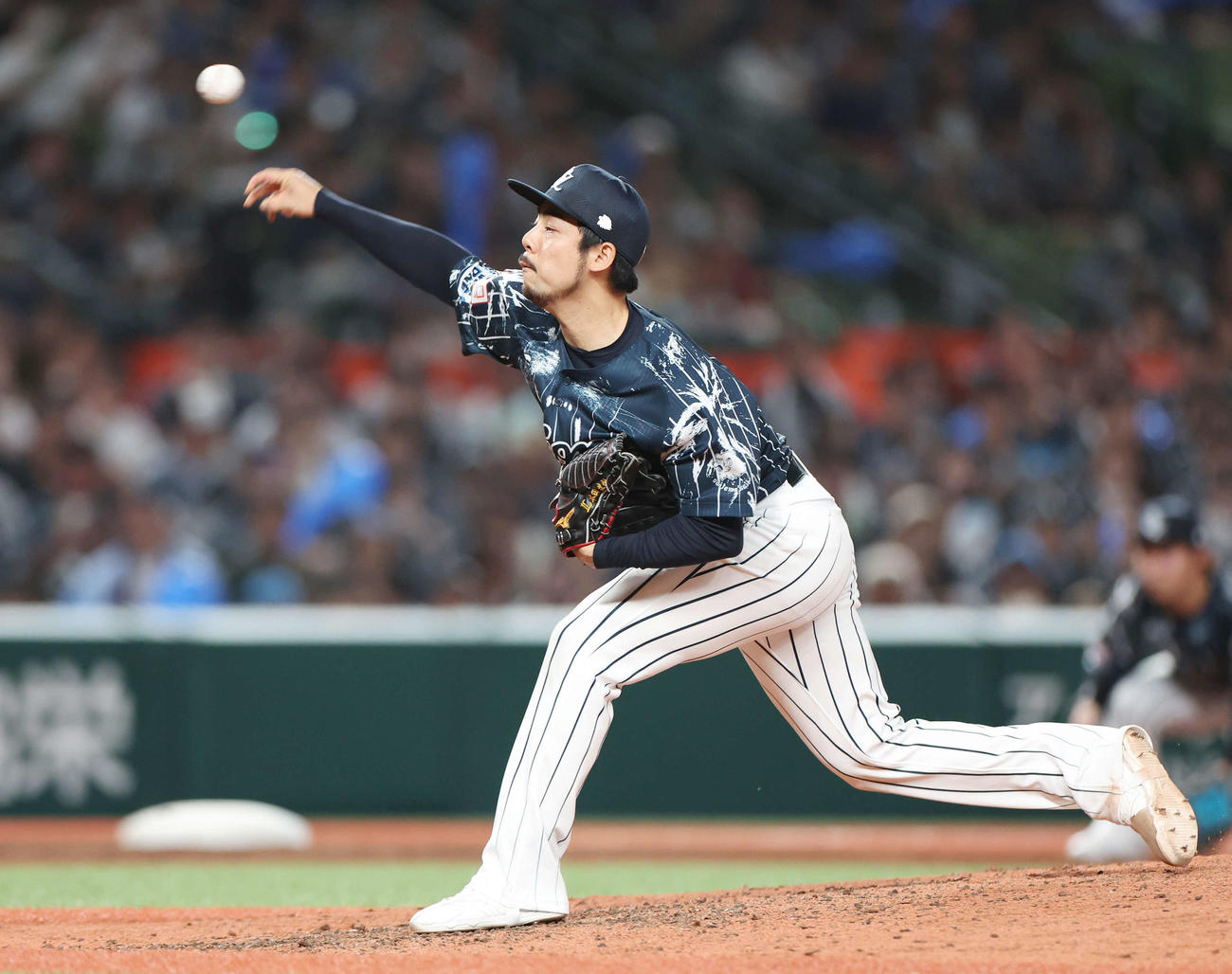 西武対楽天　西武5番手の本田（撮影・宮地輝）