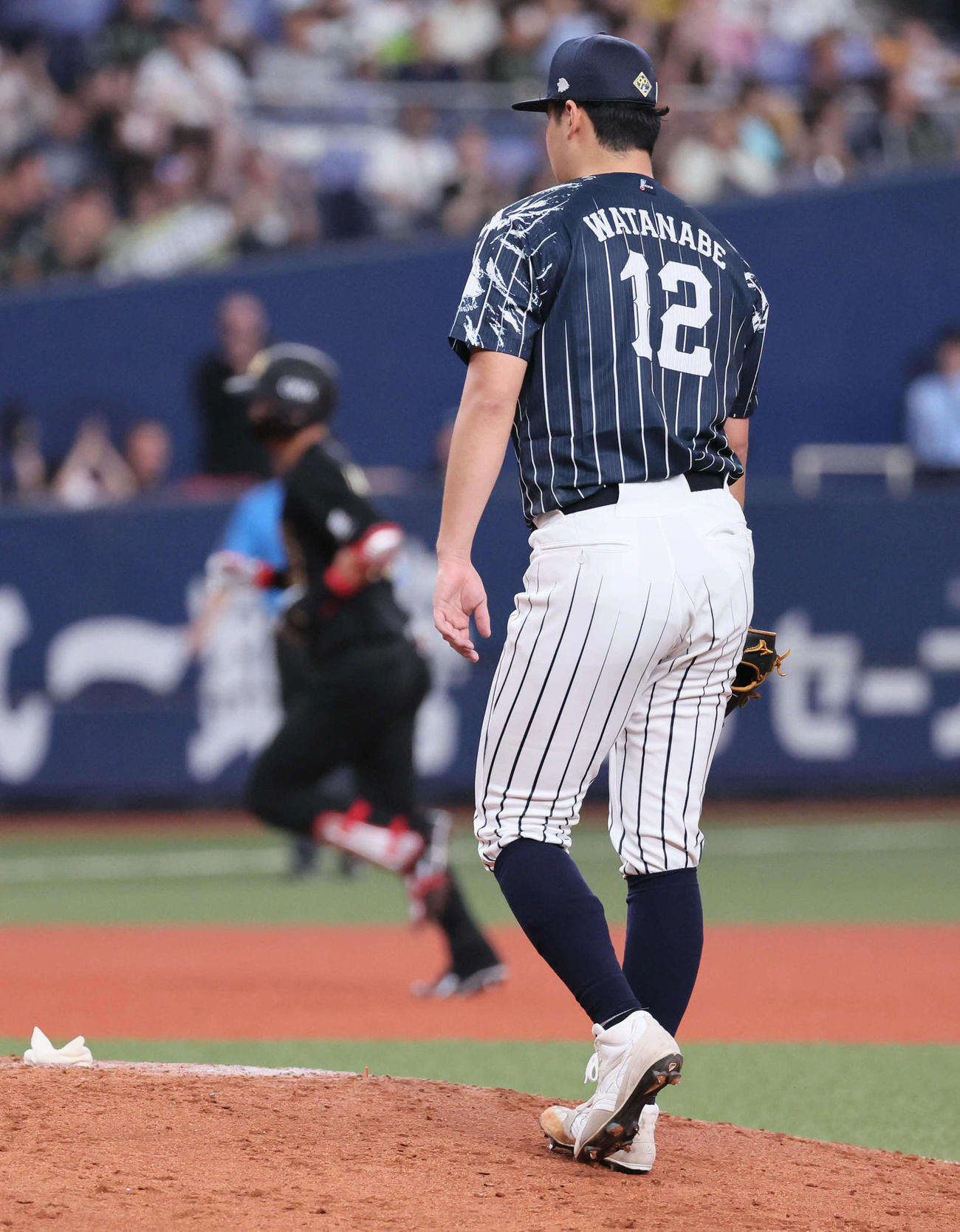 オリックス対西武　6回裏オリックス1死一塁、渡辺は中川に左越え勝ち越し2点本塁打を浴びる（撮影・宮崎幸一）