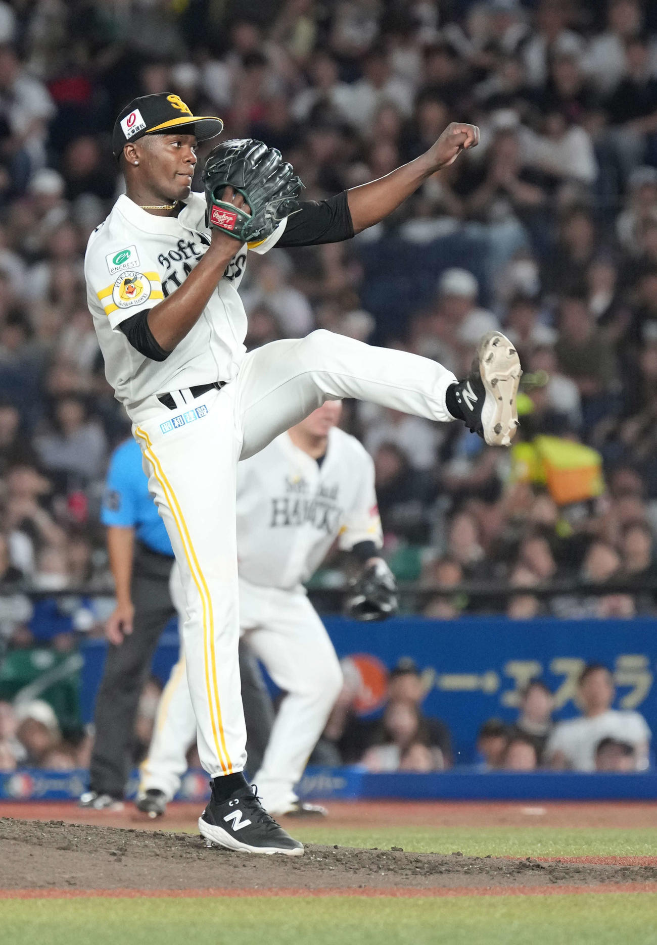 ロッテ対ソフトバンク　ソフトバンク先発のモイネロ（撮影・小沢裕）