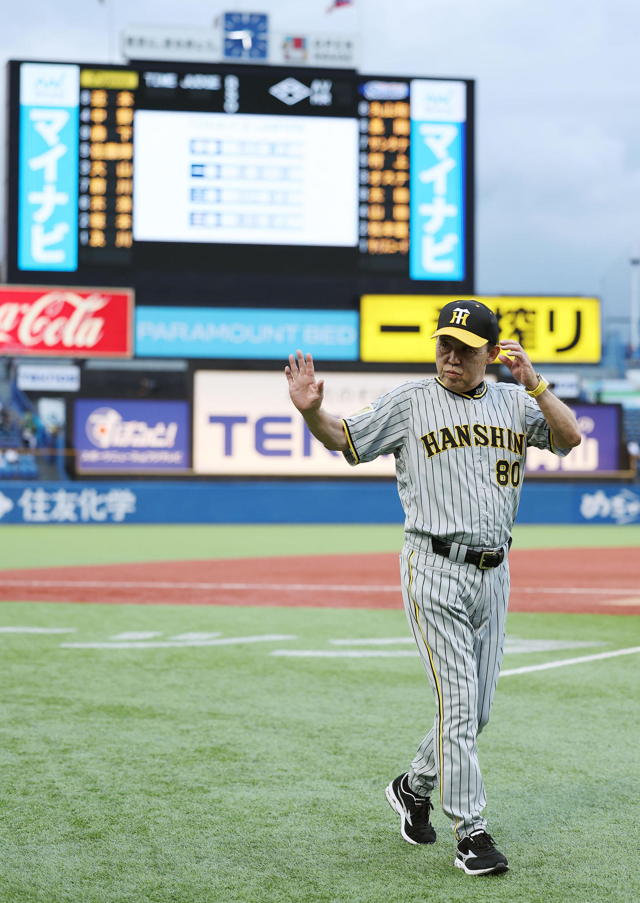 ヤクルト対阪神　ヤクルト戦に臨む阪神岡田監督（撮影・前田充）