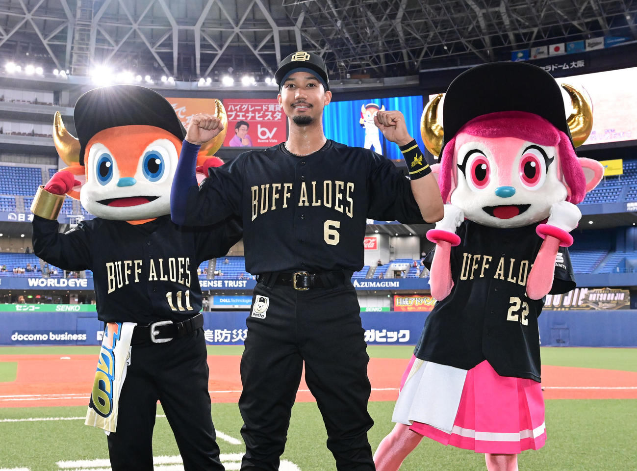 オリックス対西武　ヒーローインタビュー後、ポーズを取るオリックス宗（撮影・和賀正仁）