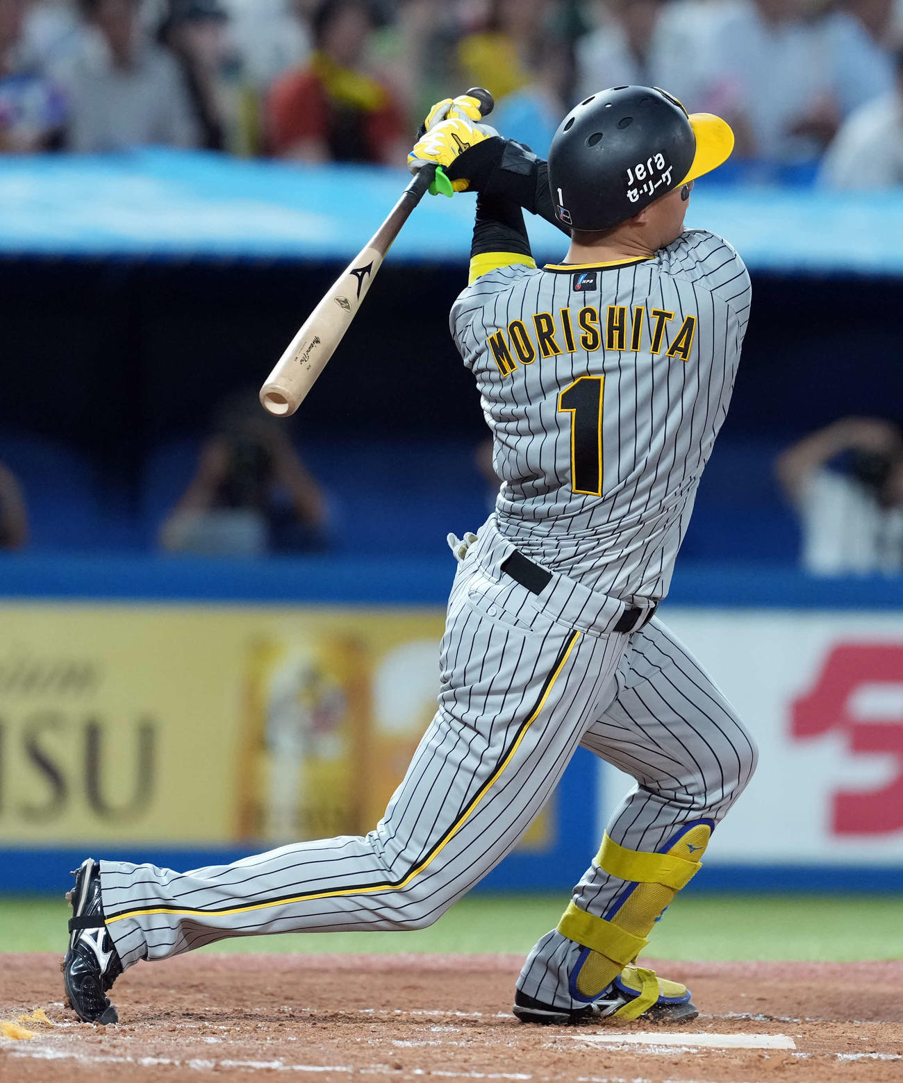 ヤクルト対阪神　4回表阪神無死、左越えに同点ソロ本塁打を放つ森下（撮影・たえ見朱実）
