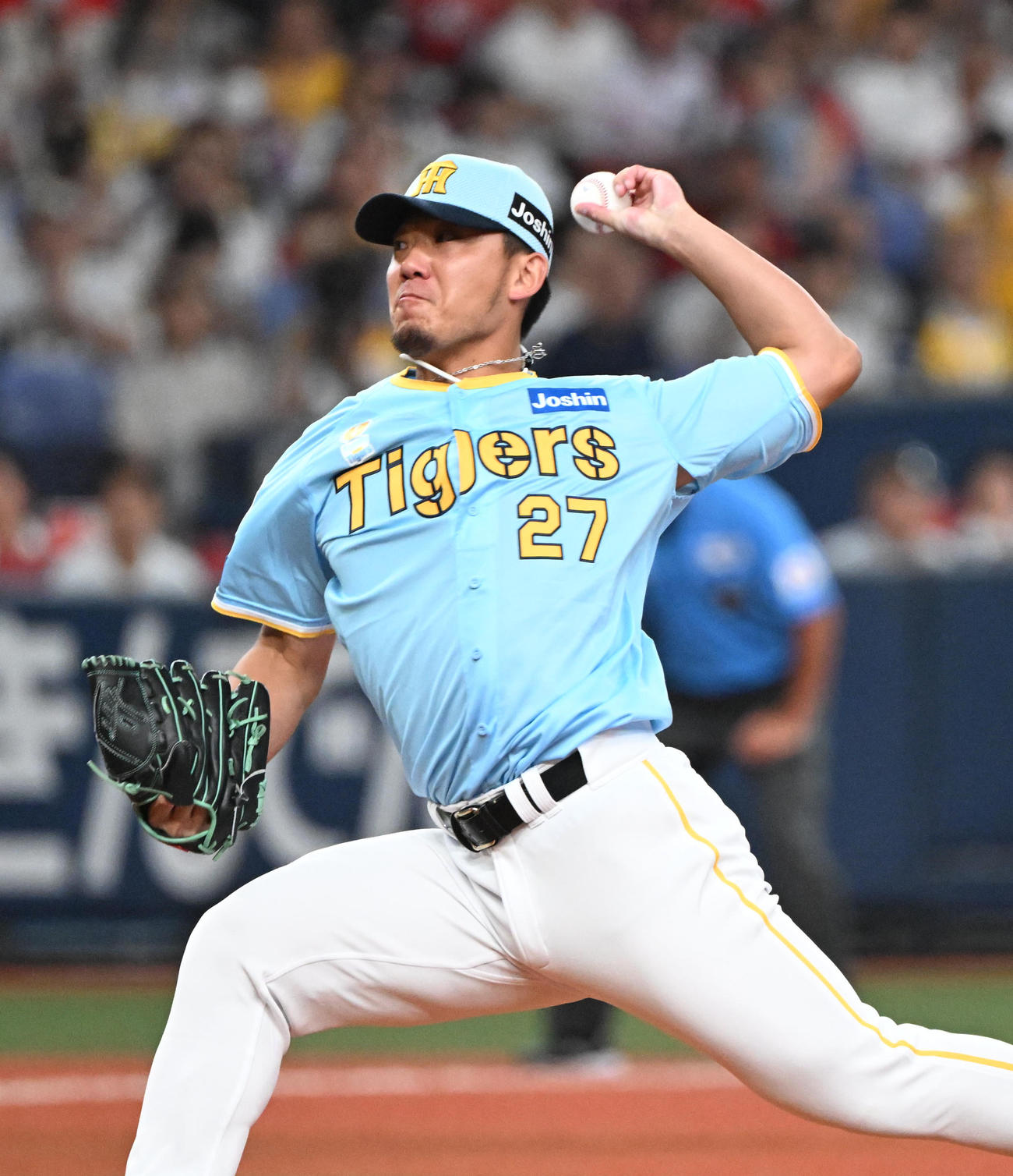 阪神対広島　6回に阪神2番手で登板する伊藤将（撮影・和賀正仁）