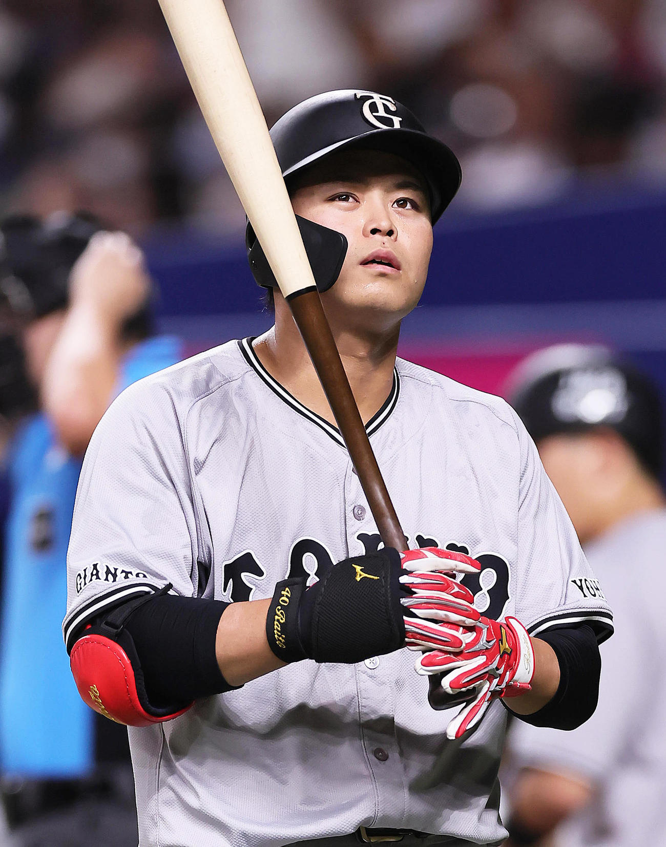 中日対巨人　4回表巨人無死、中山は見逃し三振に倒れる（撮影・足立雅史）