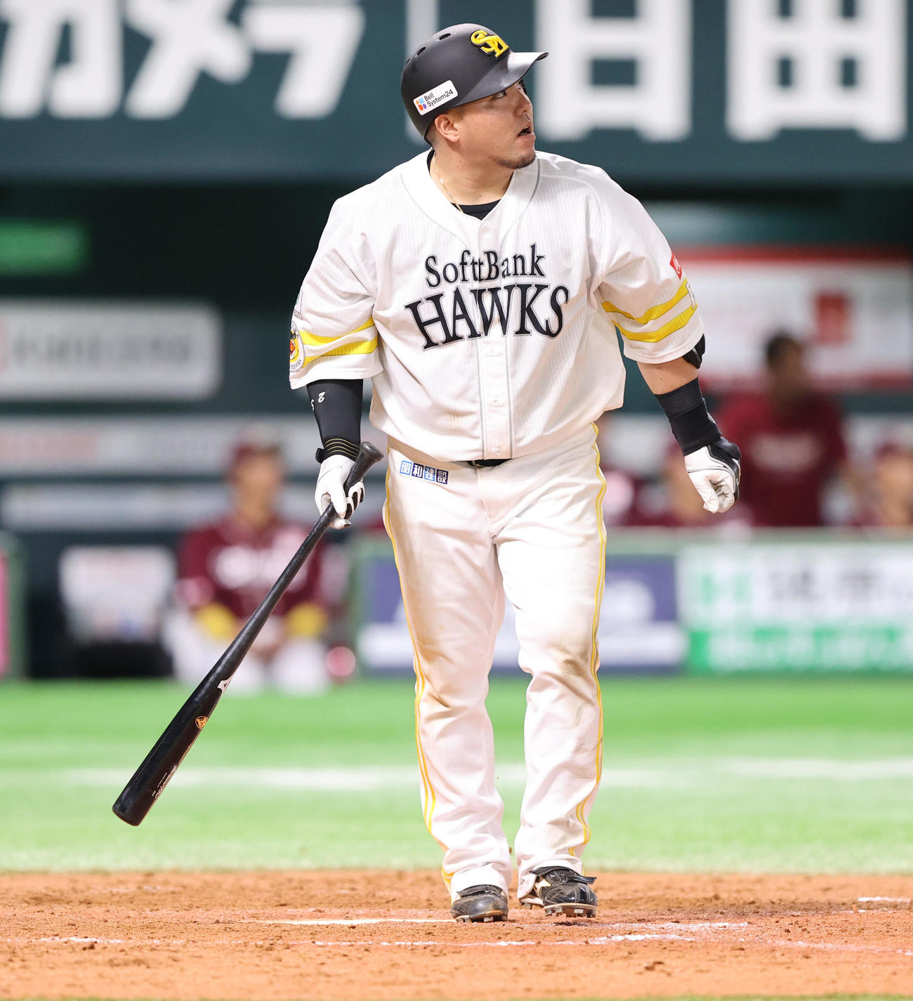 ソフトバンク対楽天　5回裏ソフトバンク2死一、二塁、山川は中越えに3点本塁打を放つ（撮影・梅根麻紀）