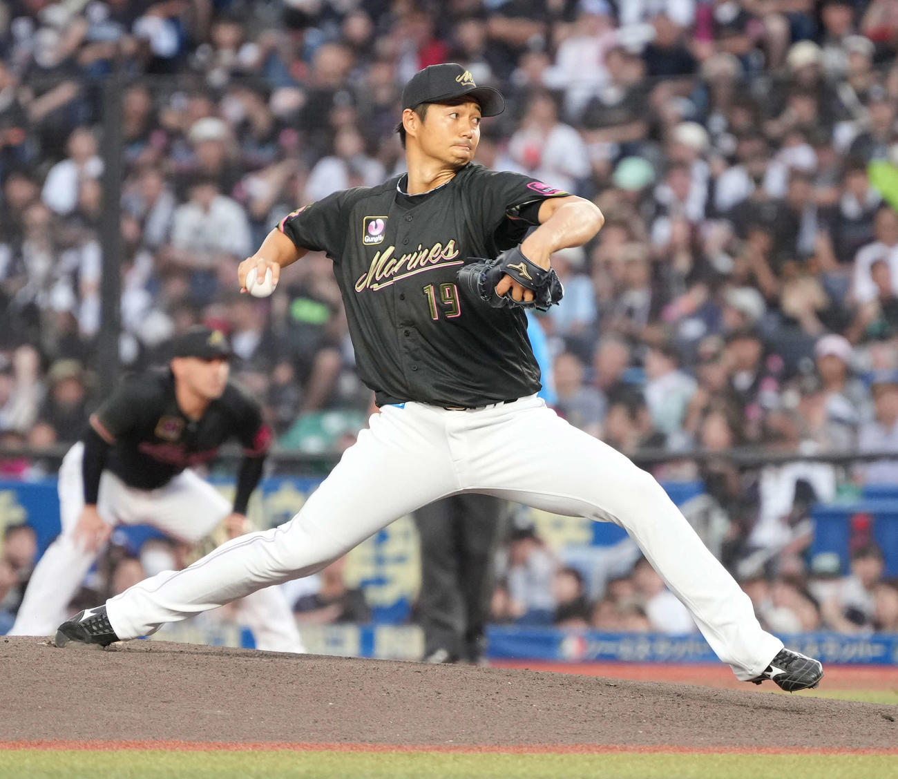 ロッテ対オリックス　ロッテ先発の唐川（撮影・小沢裕）