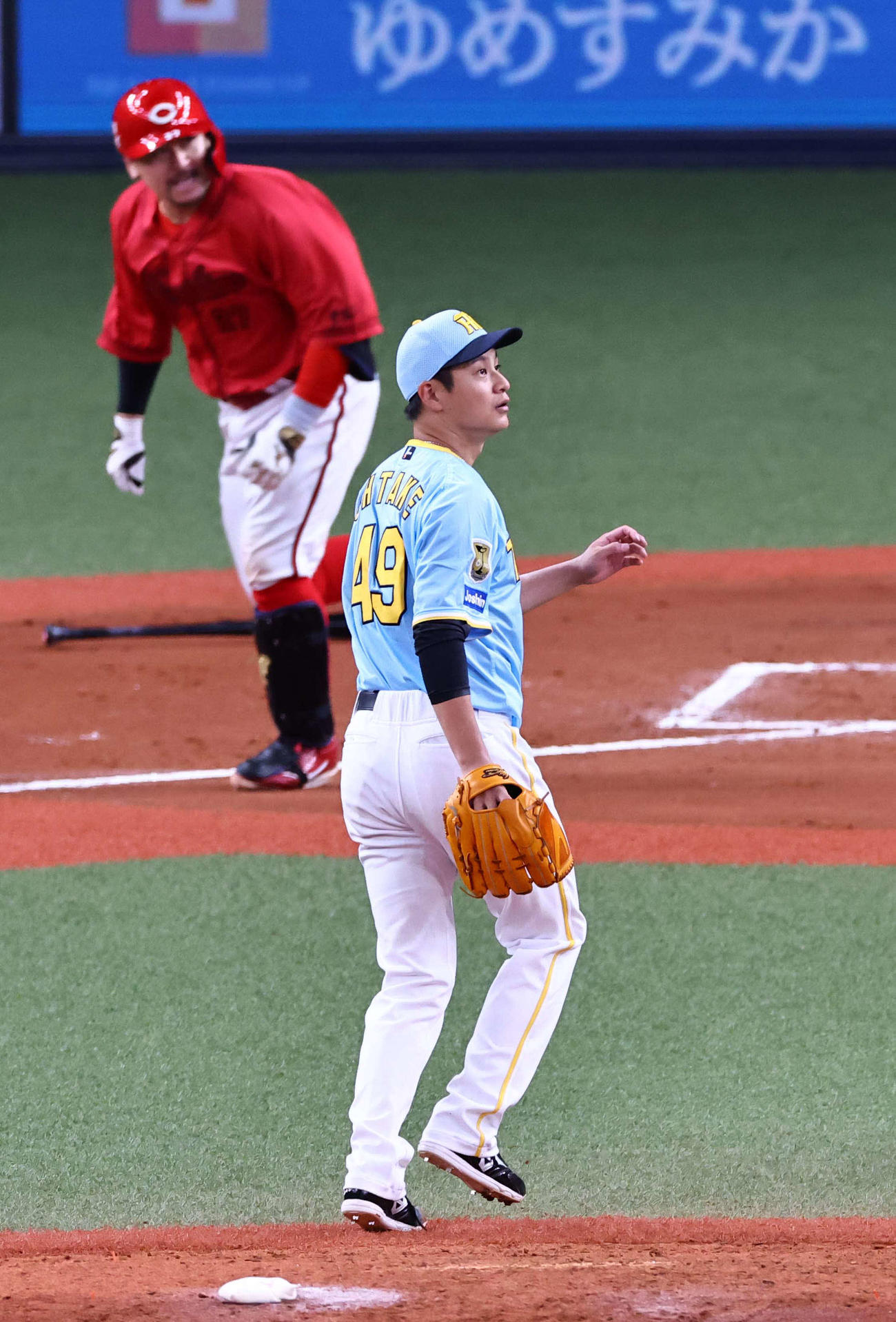 阪神対広島　7回表広島2死一、二塁、大竹は会沢に適時打を浴びる（撮影・上田博志）