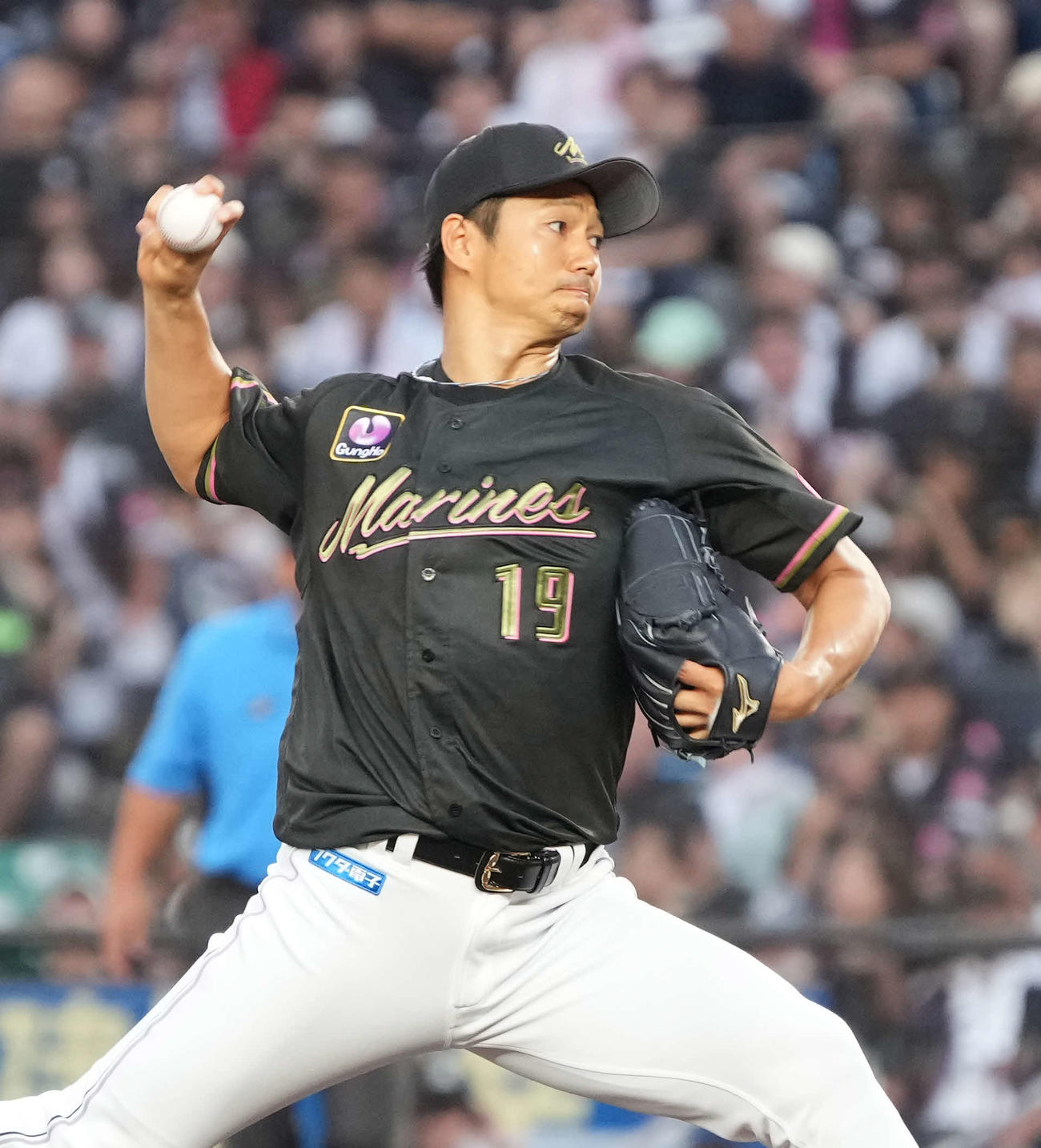 ロッテ対オリックス　ロッテ先発の唐川（撮影・小沢裕）