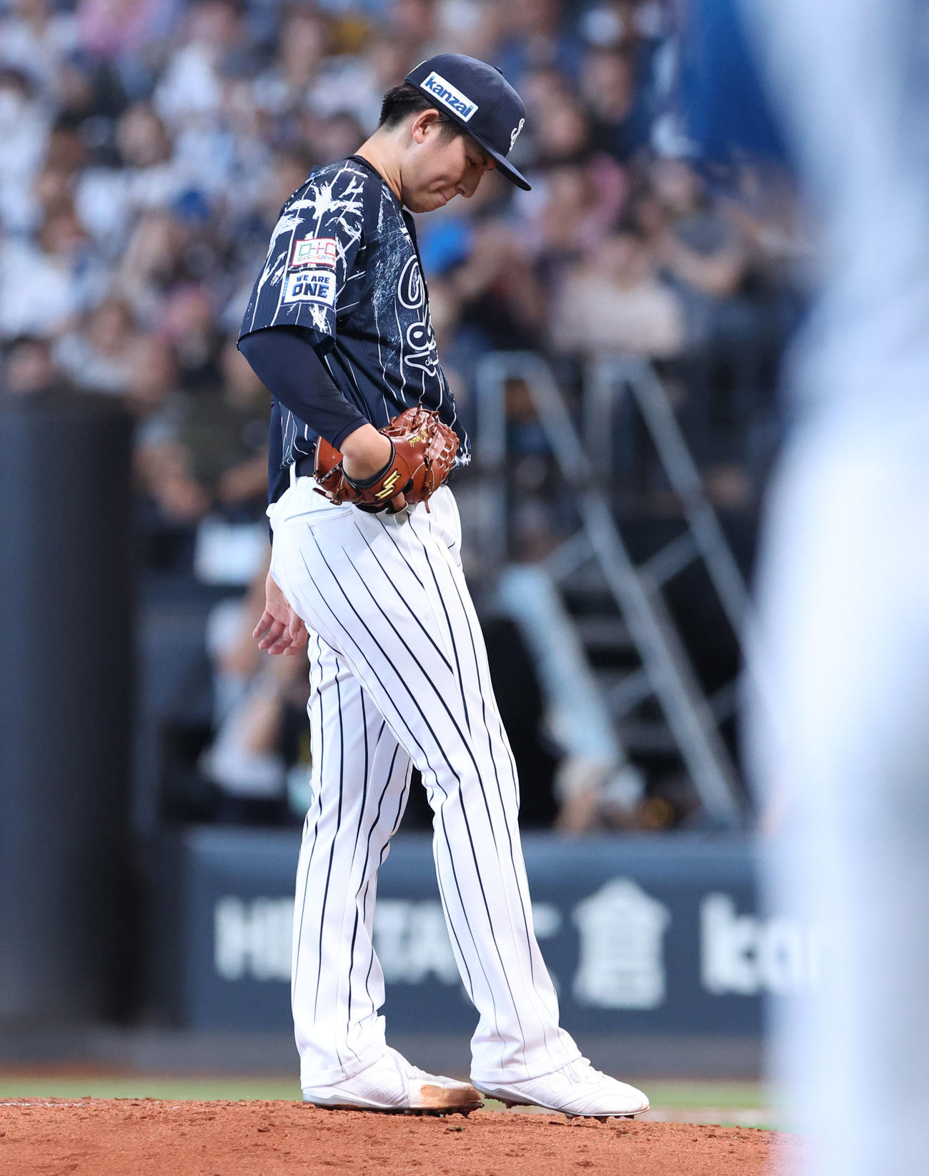 日本ハム対西武　4回裏日本ハム1死一塁、レイエスに中越え2点本塁打を浴びる武内（撮影・佐藤翔太）